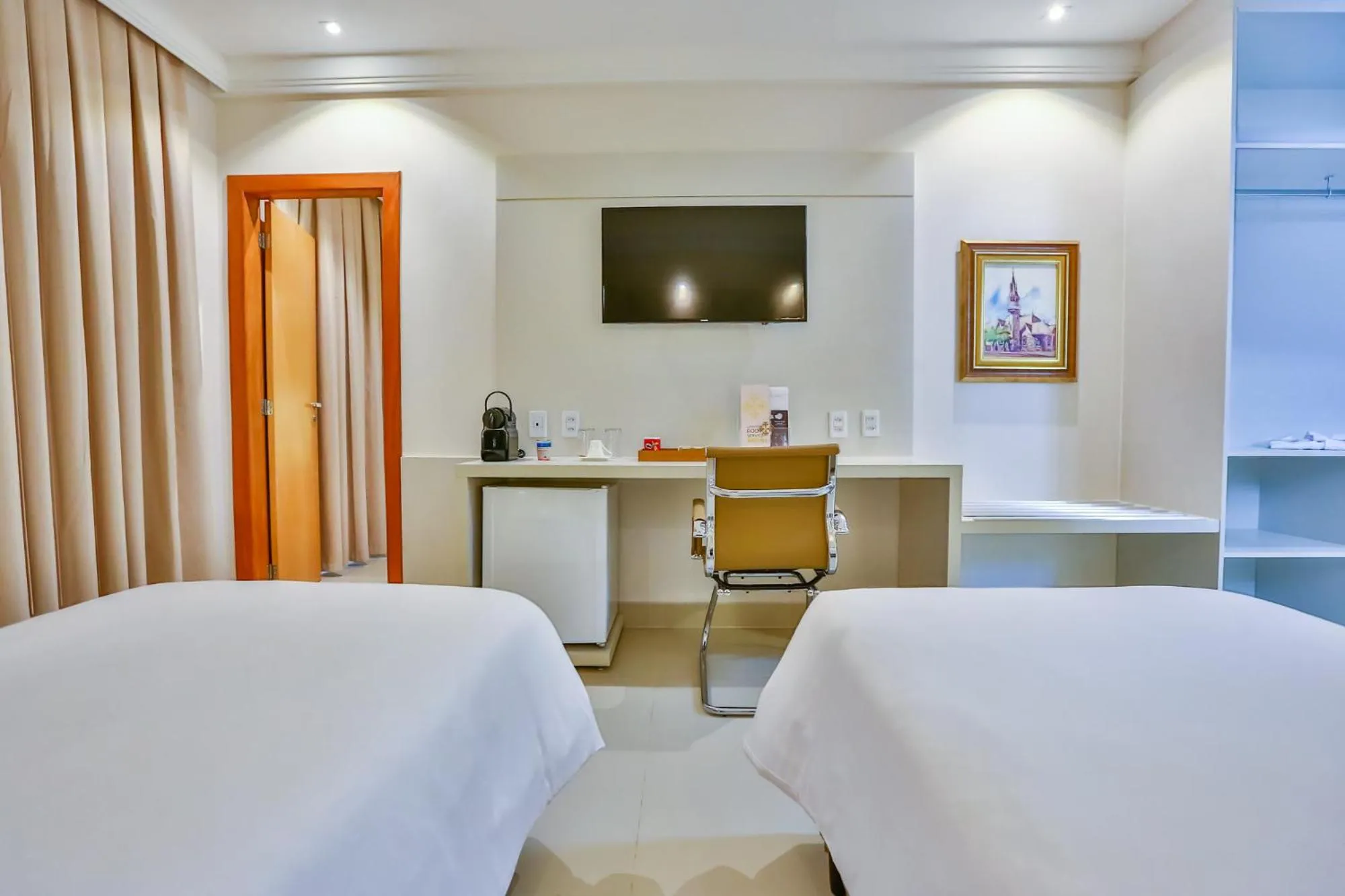 Bed in Golden Lis Hotel Boutique