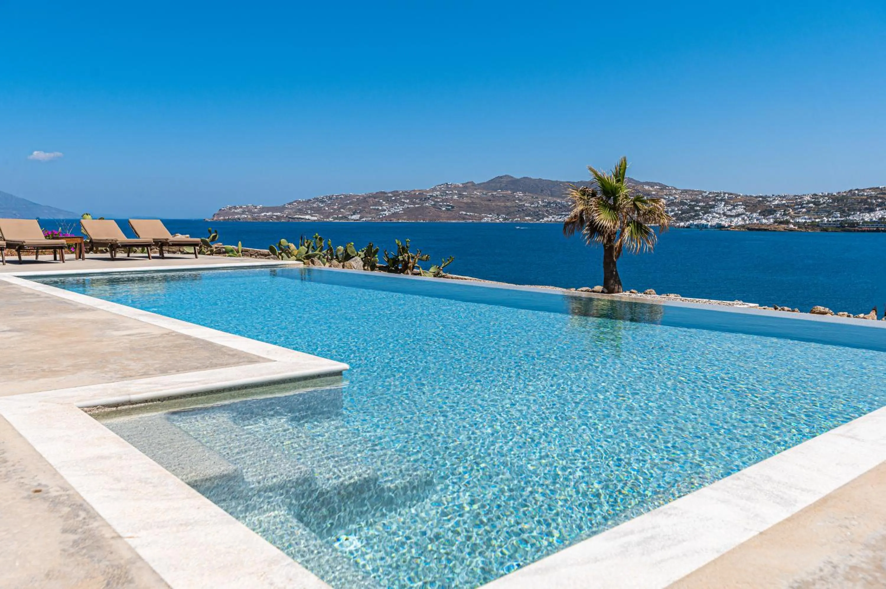 Day in Carpe Diem Villas Mykonos ,Heated Pool!