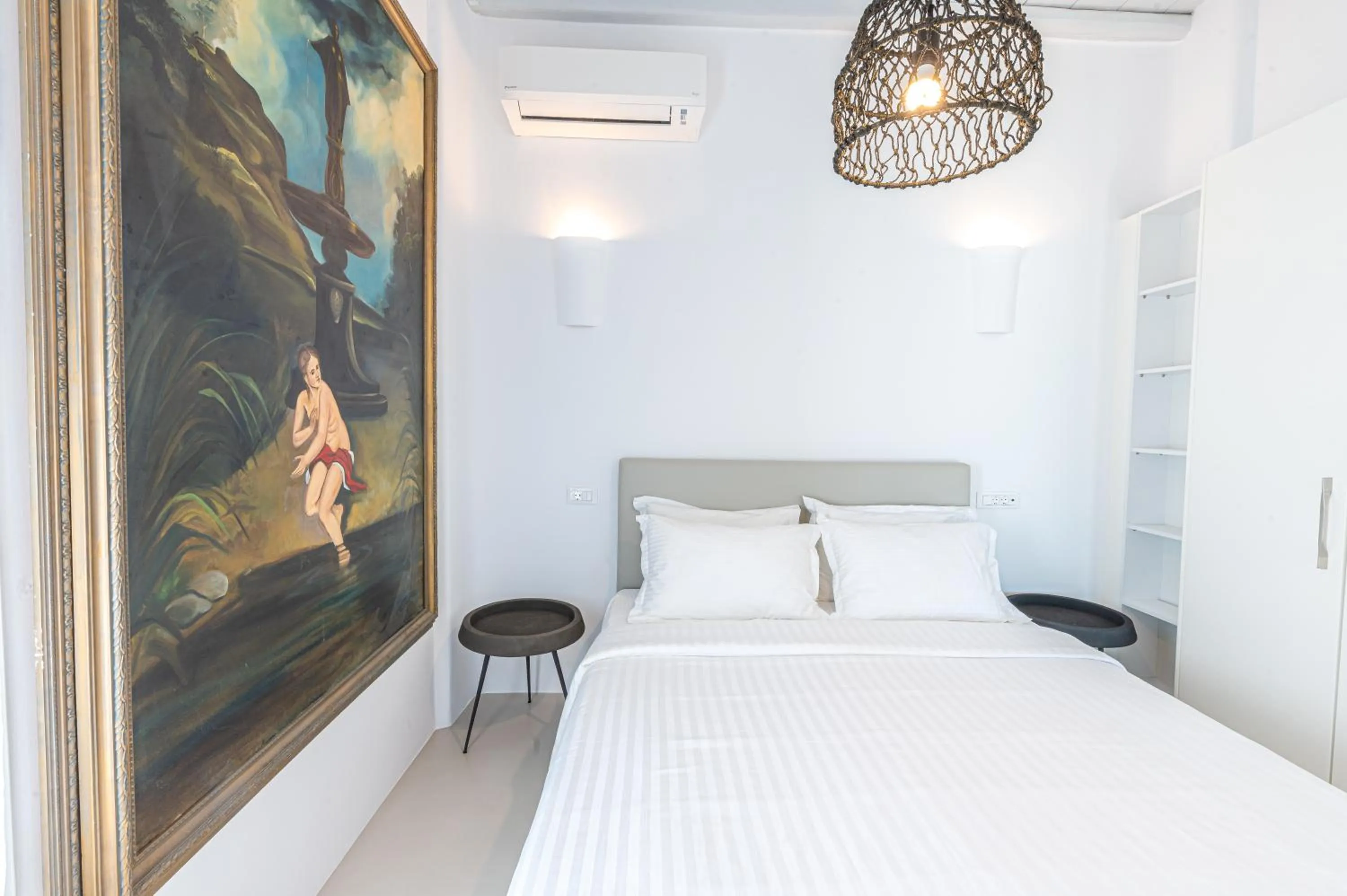 Bed in Carpe Diem Villas Mykonos ,Heated Pool!