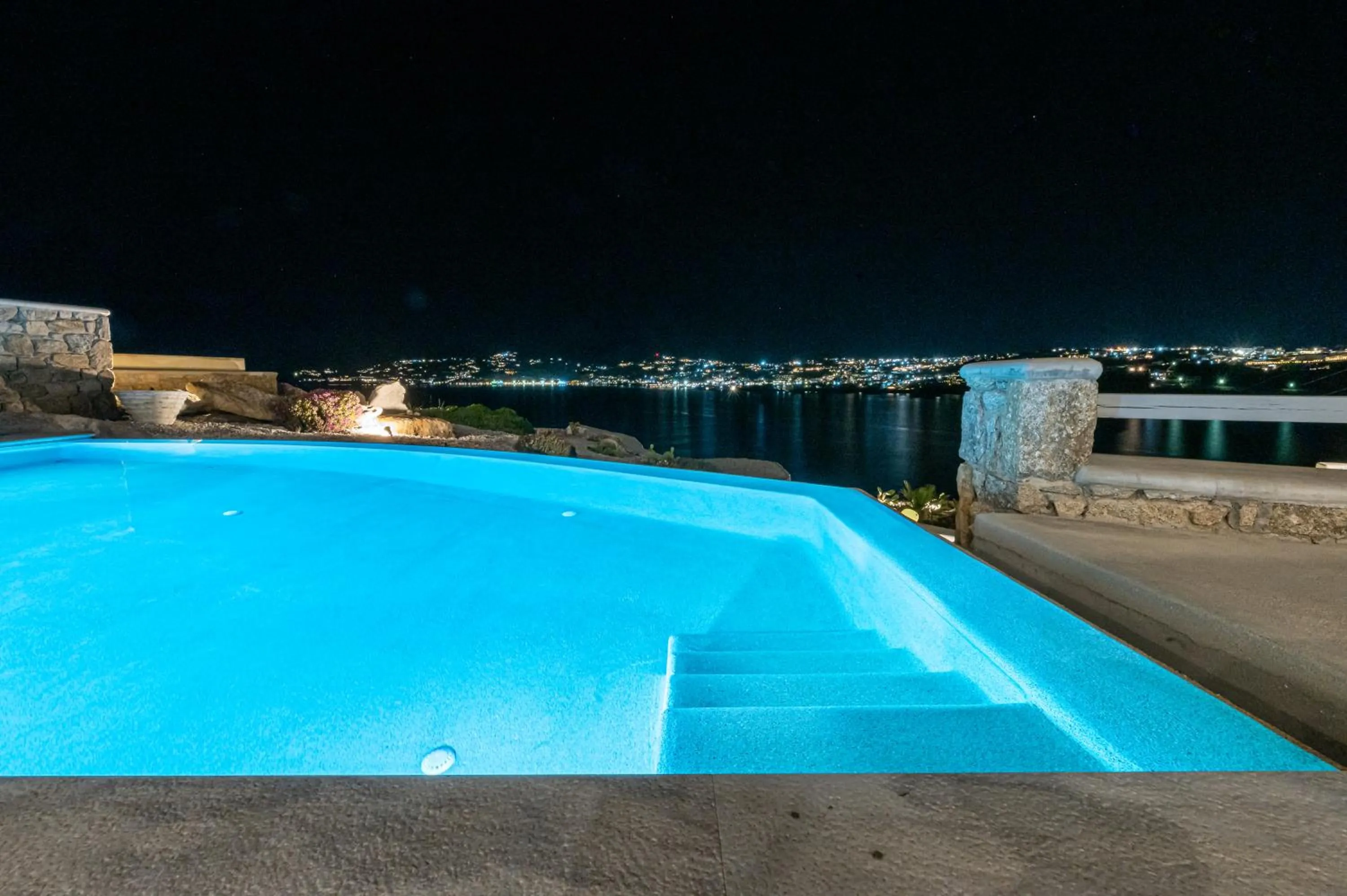 Carpe Diem Villas Mykonos ,Heated Pool!
