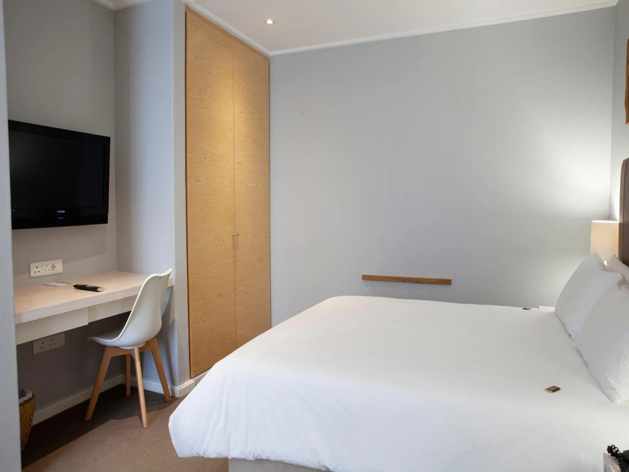 Bed in Atlantic Beach Hotel