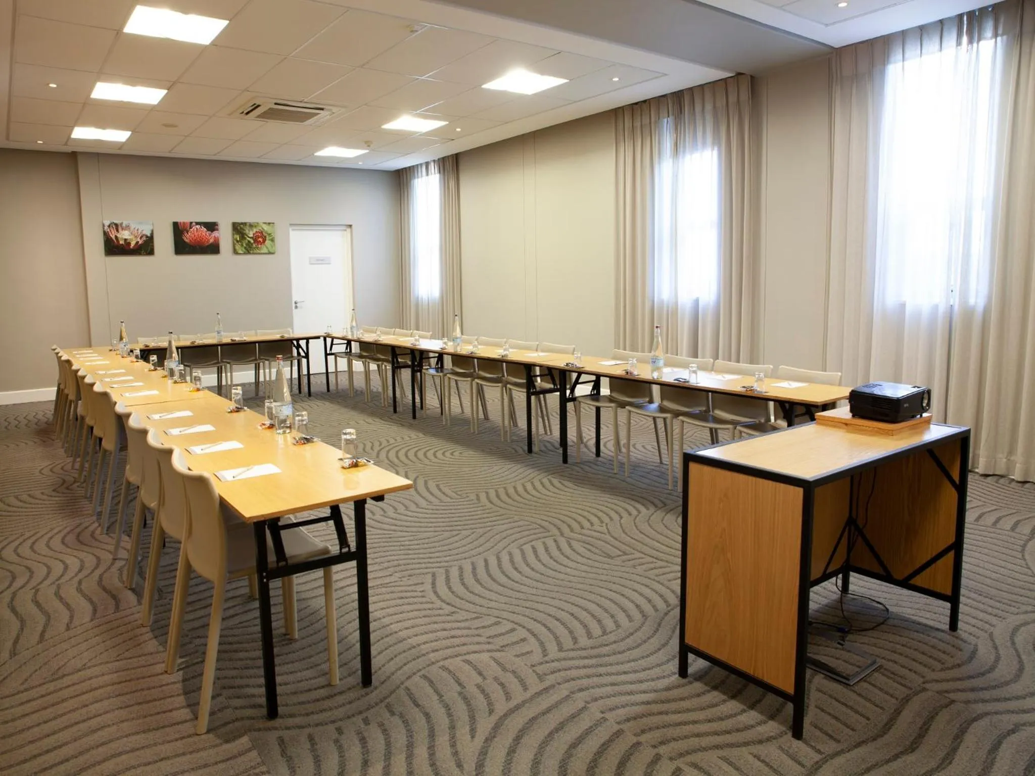 Business facilities in Atlantic Beach Hotel