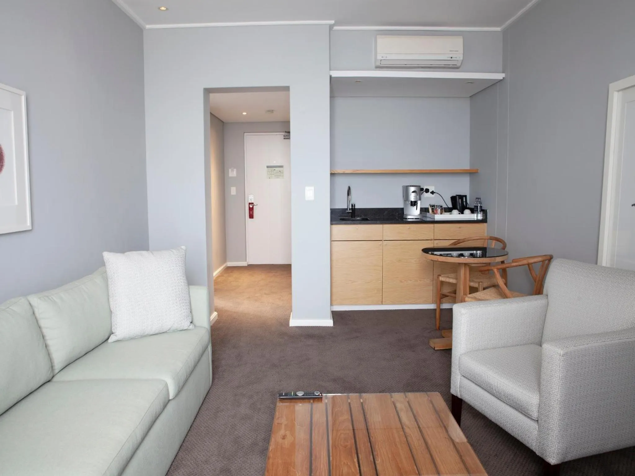 Seating area in Atlantic Beach Hotel