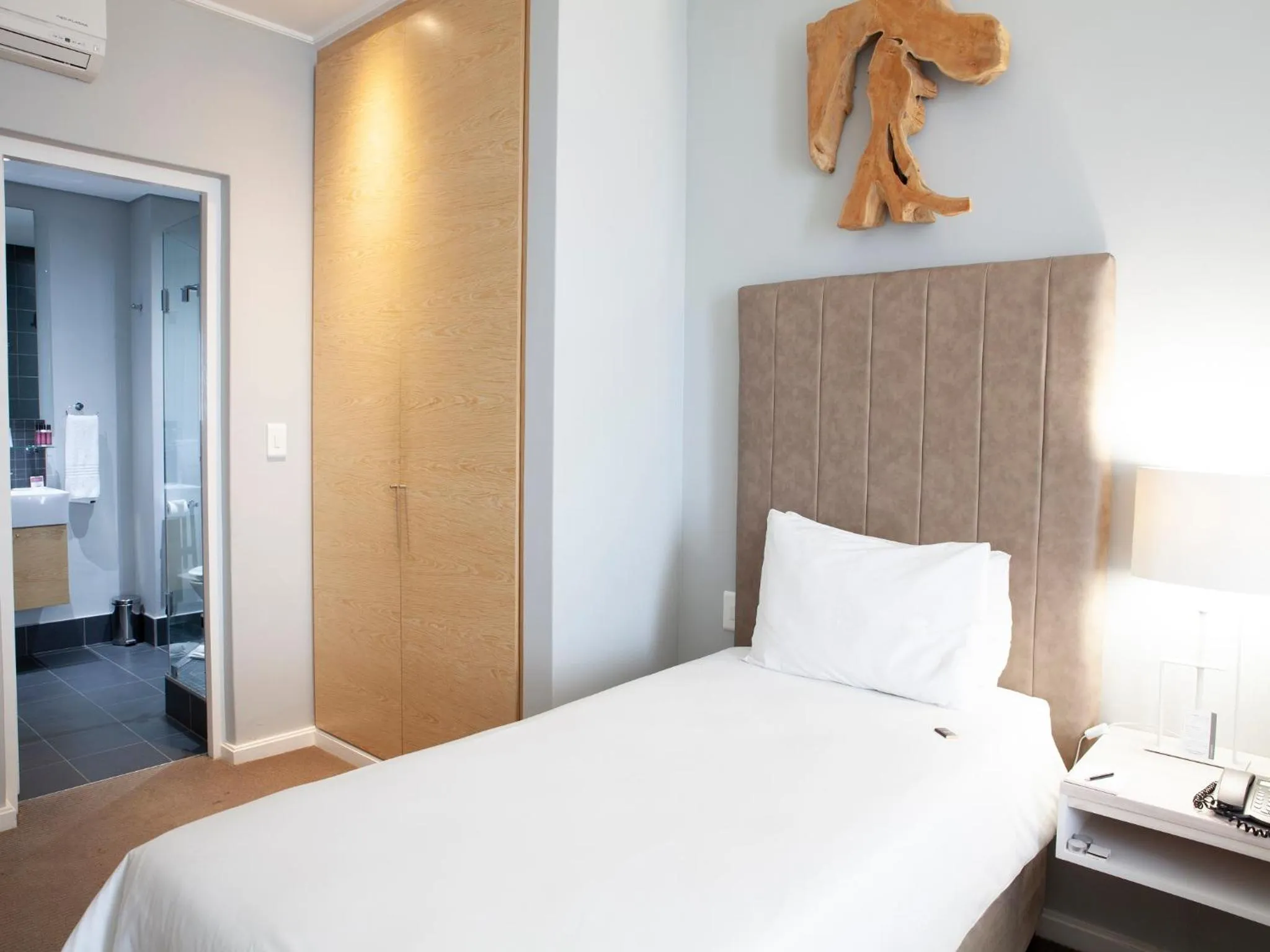 Bed in Atlantic Beach Hotel