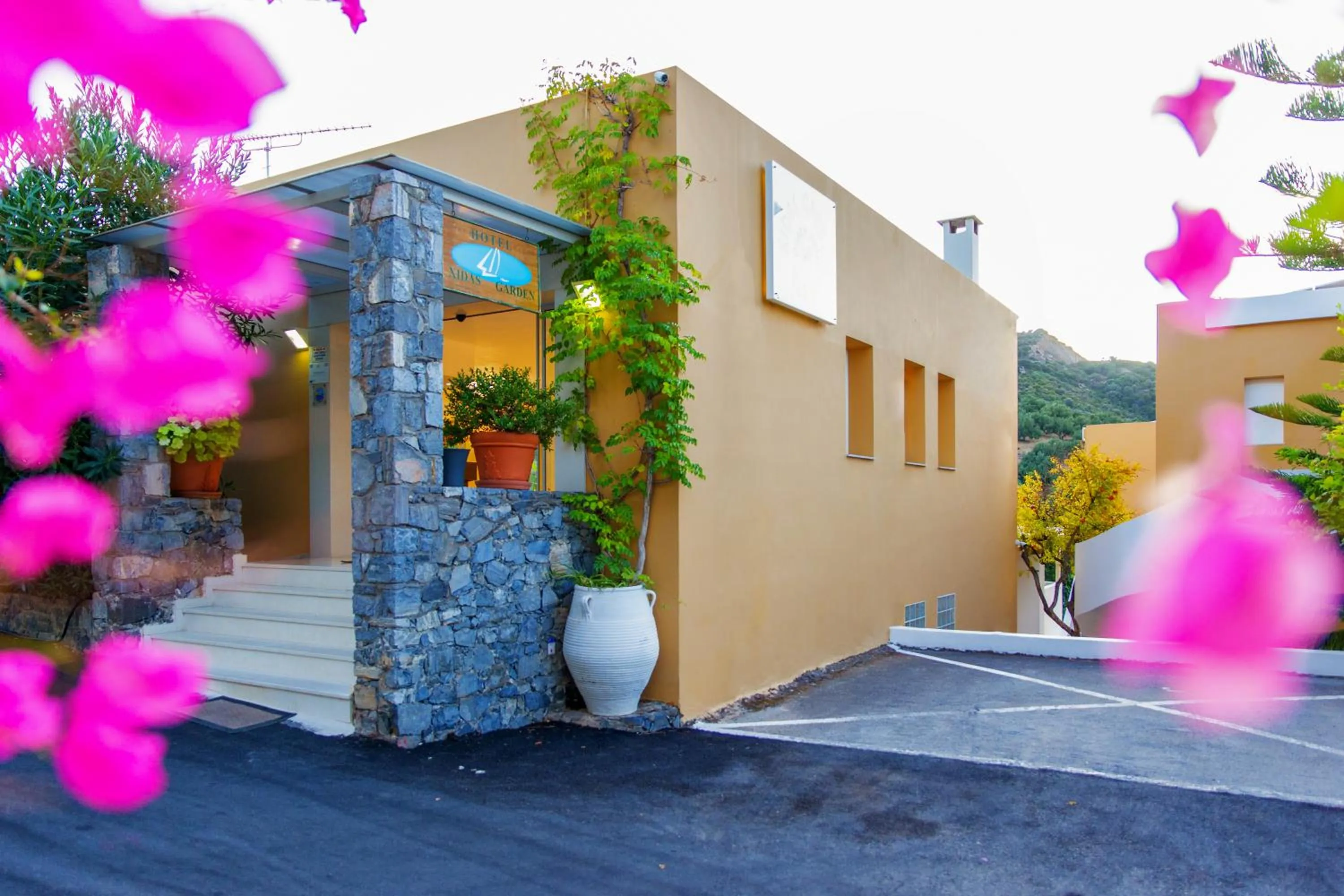 Lobby or reception in Xidas Garden