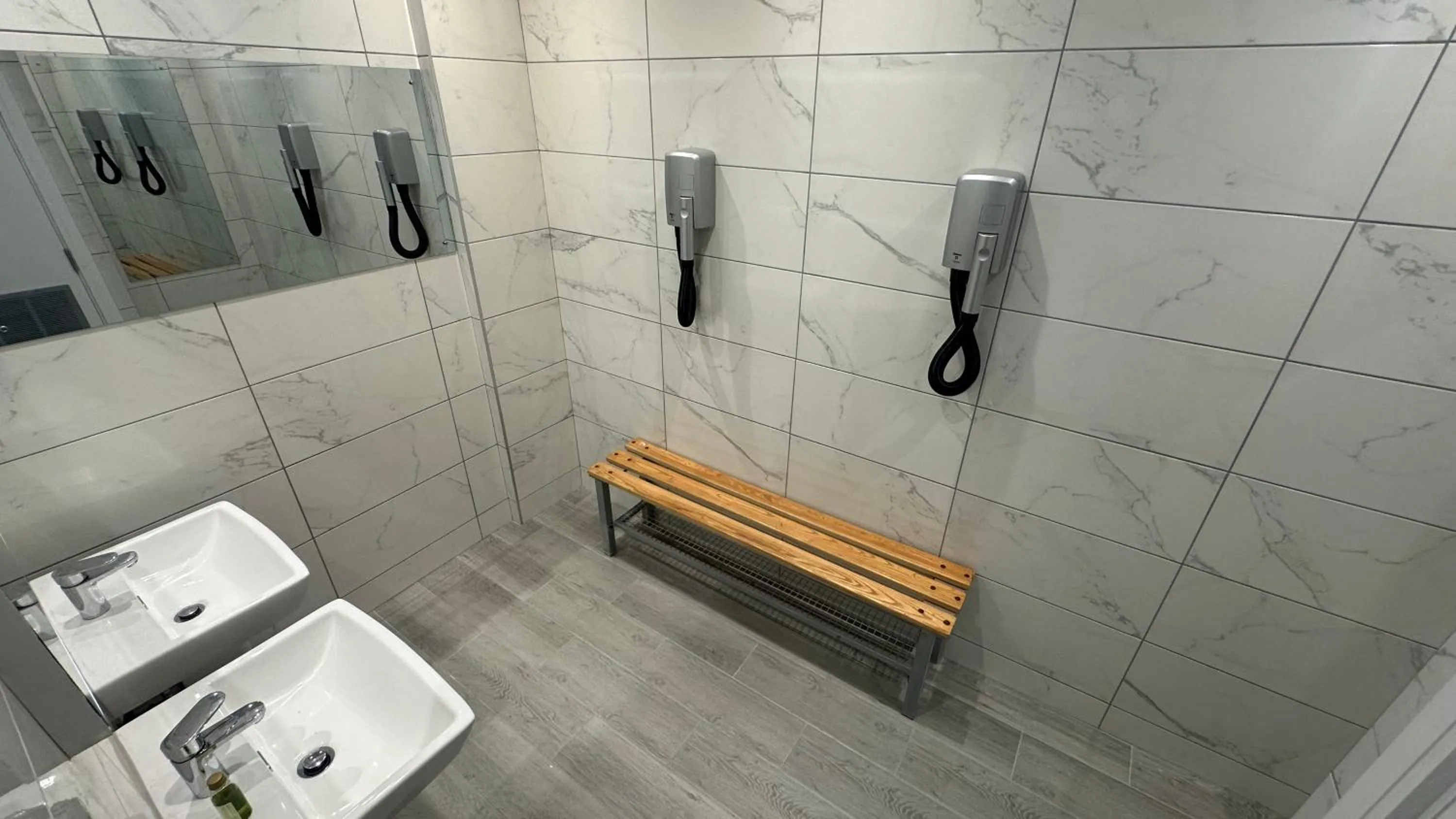 Shower in Smart Russell Square