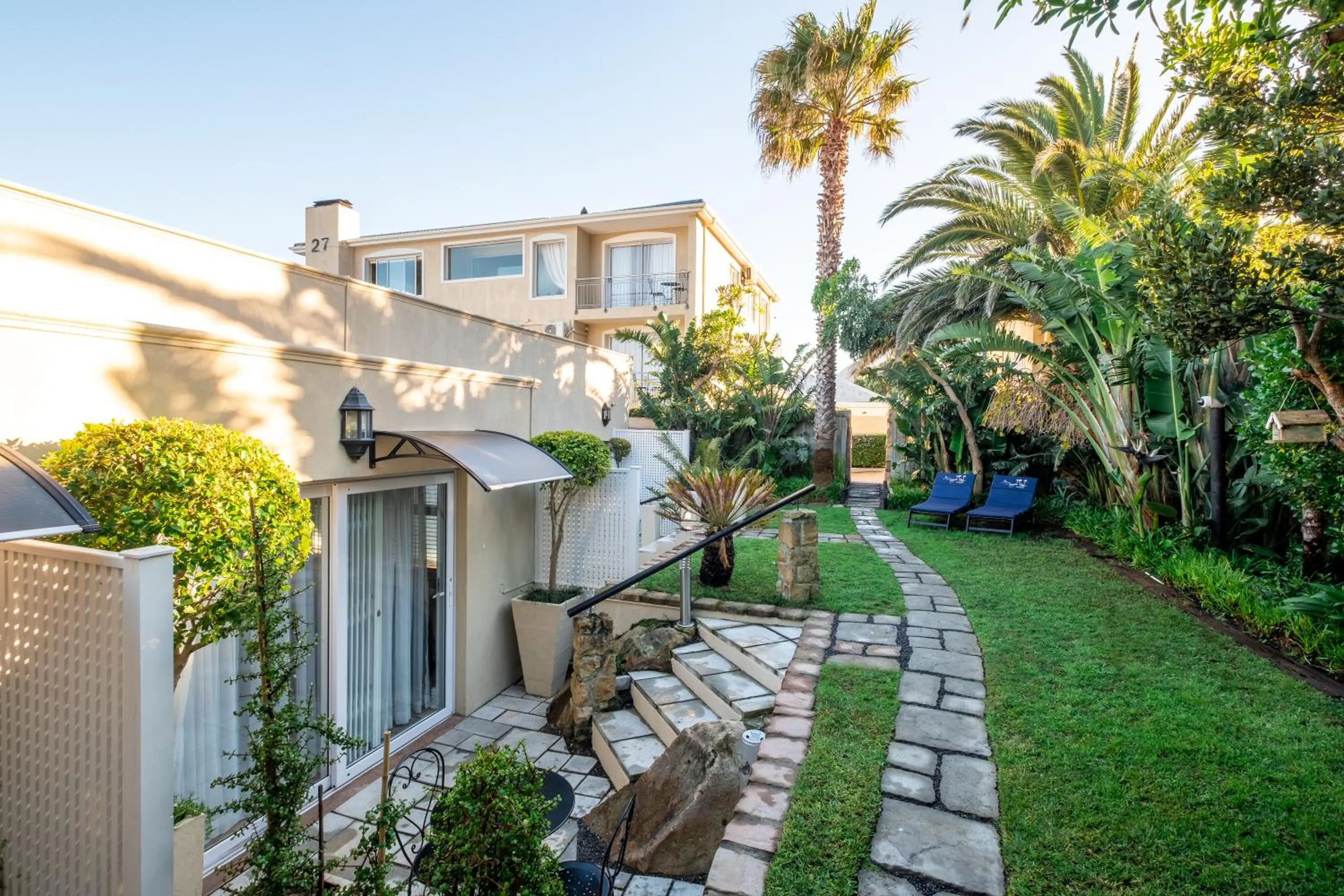 Garden in 3 On Camps Bay