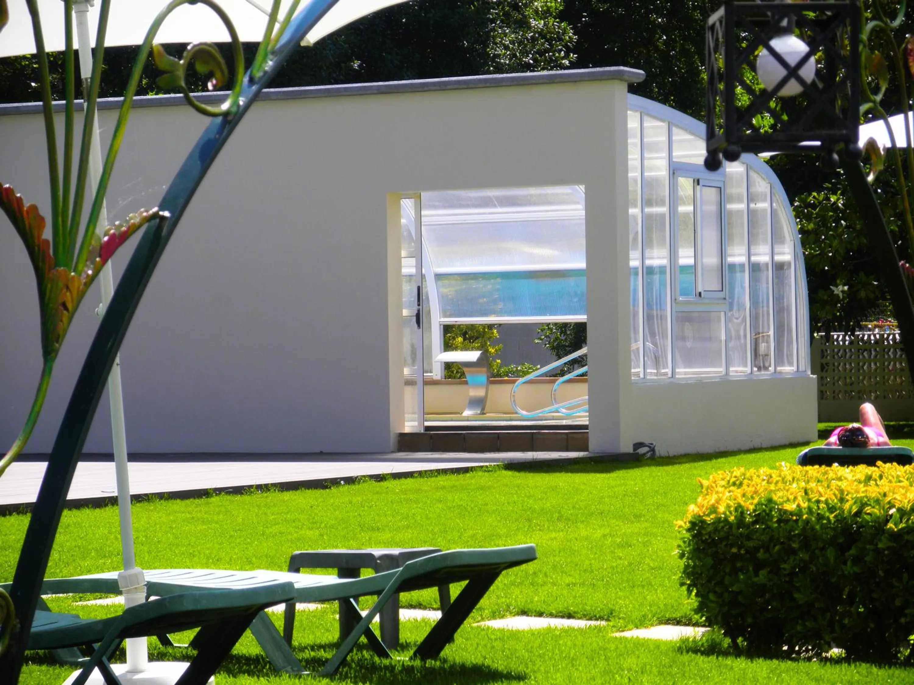 Swimming pool in Hotel Balneario De Alceda