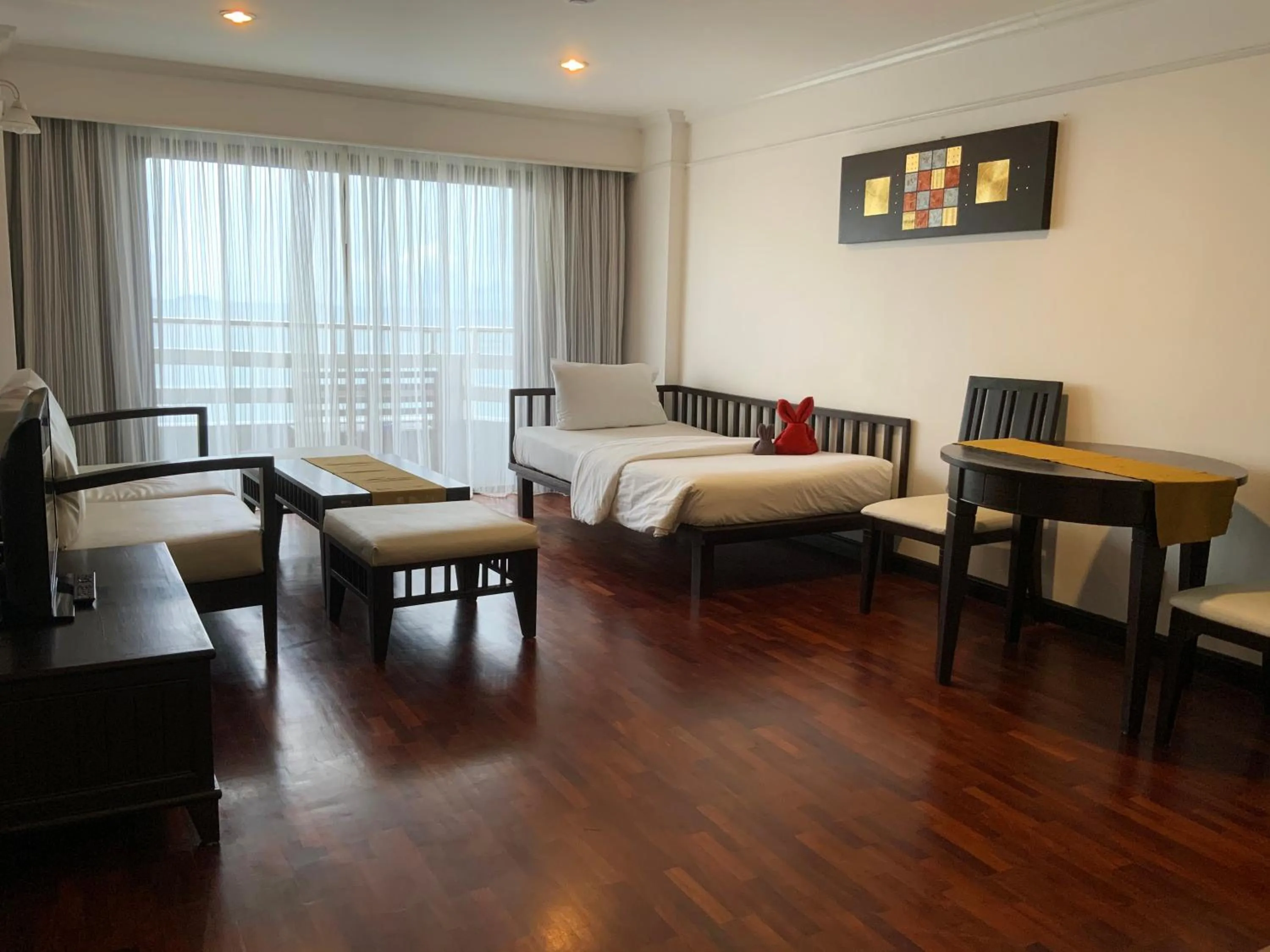 Bed in Grand Jomtien Palace Hotel - SHA Extra Plus