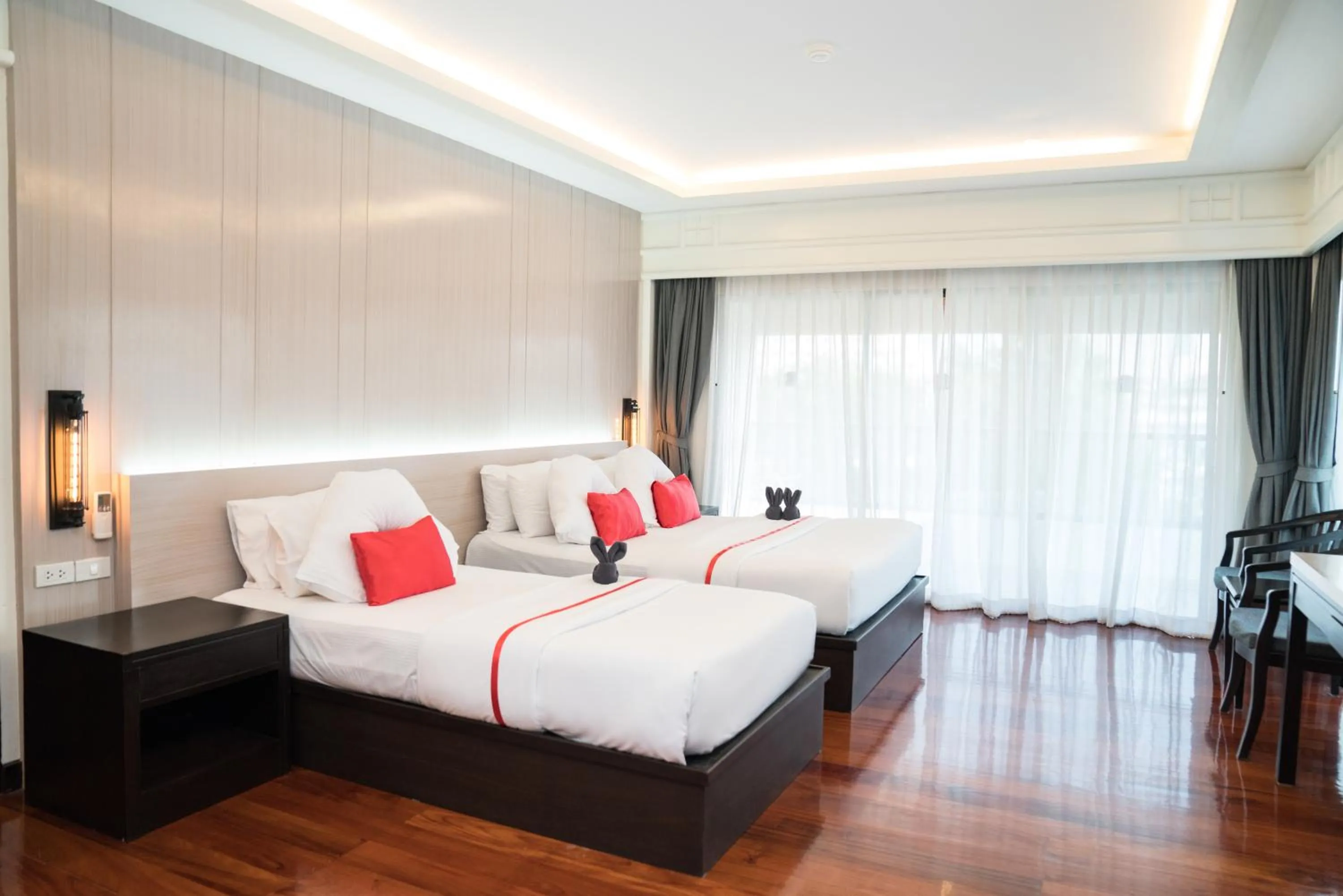 Bed in Grand Jomtien Palace Hotel - SHA Extra Plus