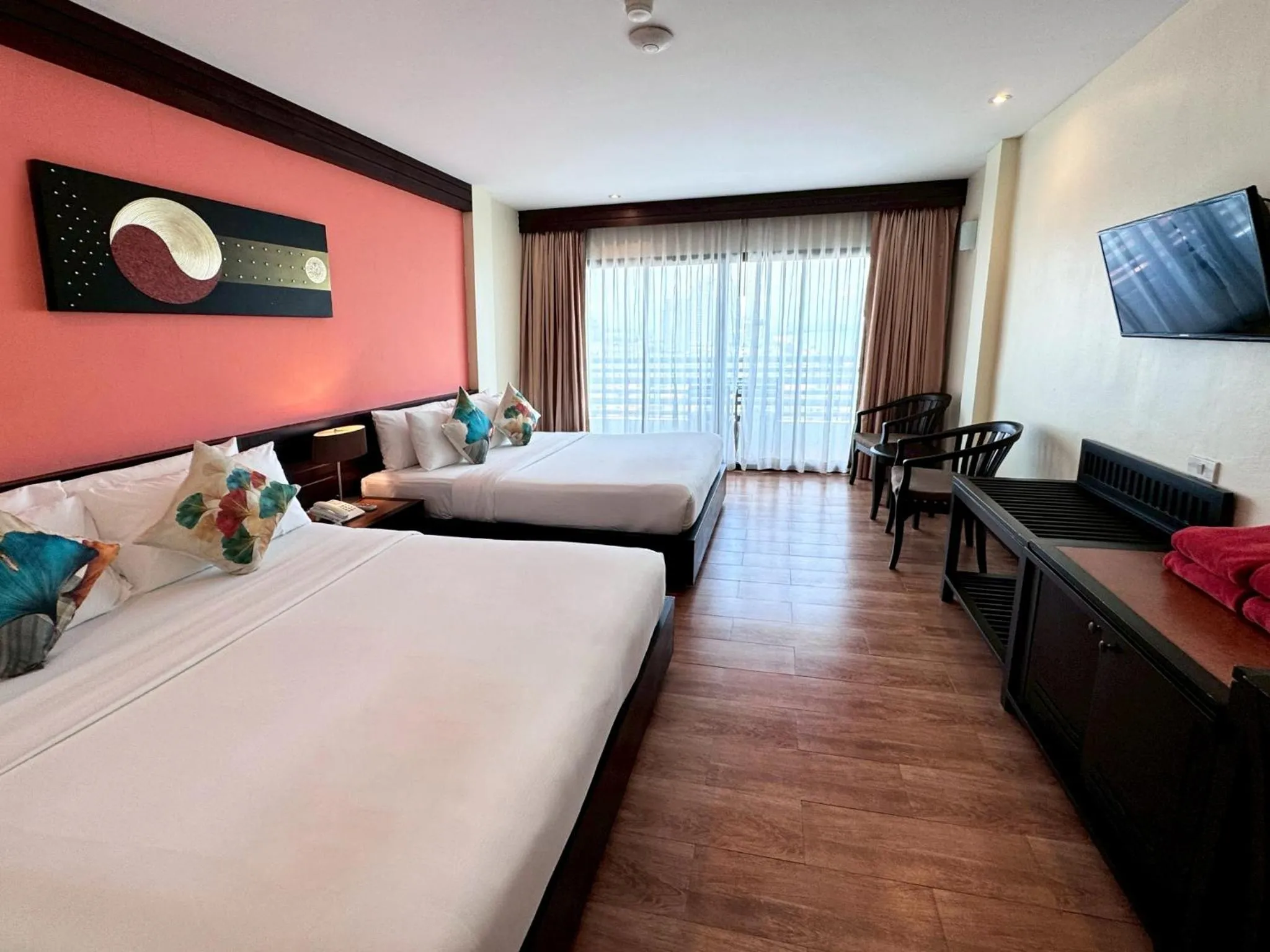 Bed in Grand Jomtien Palace Hotel - SHA Extra Plus