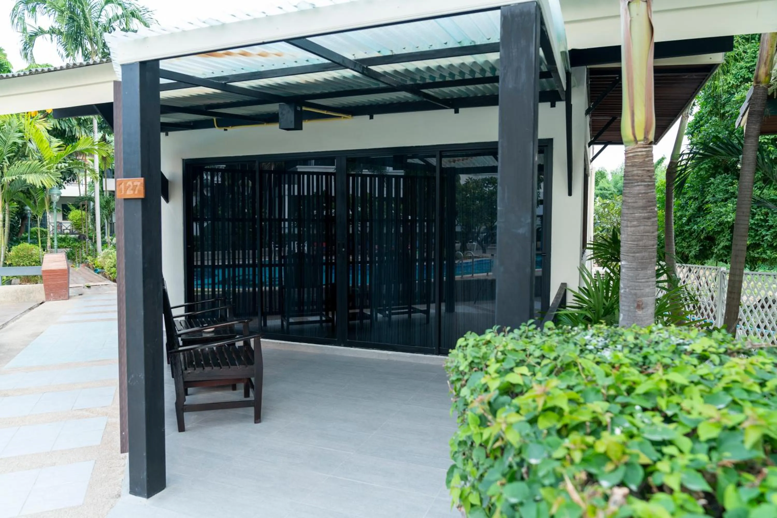 Patio in Grand Jomtien Palace Hotel - SHA Extra Plus