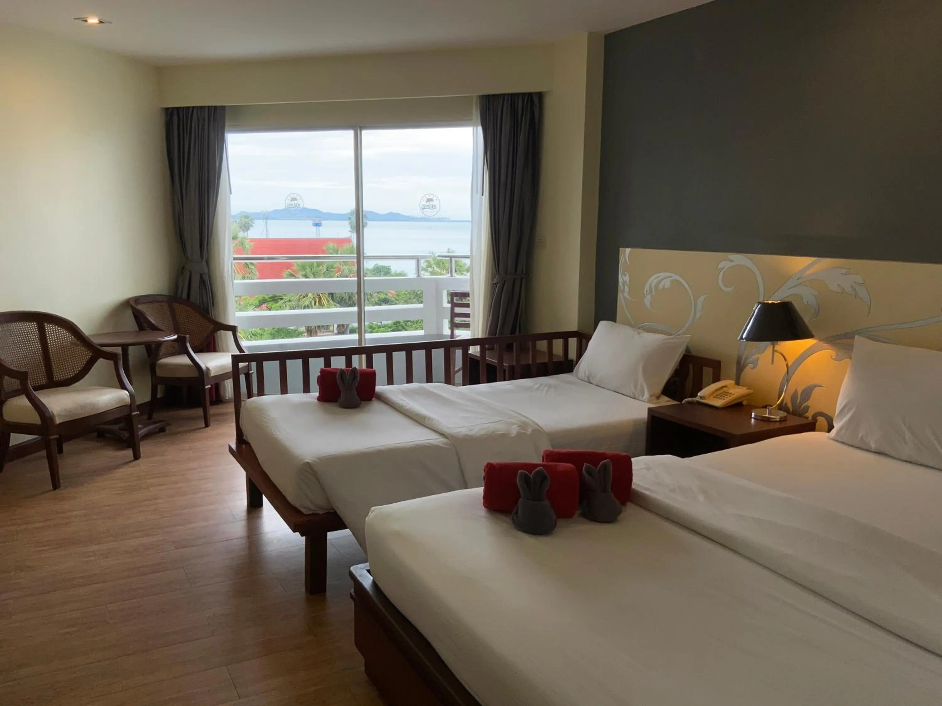 Bed in Grand Jomtien Palace Hotel - SHA Extra Plus