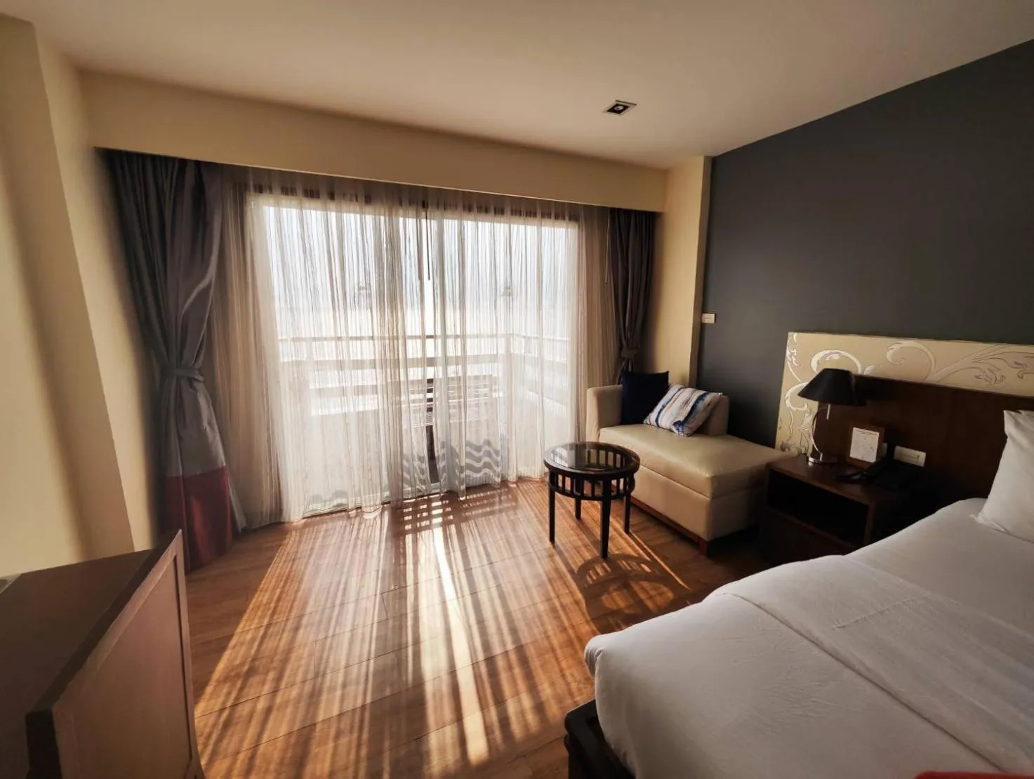 Bed in Grand Jomtien Palace Hotel - SHA Extra Plus