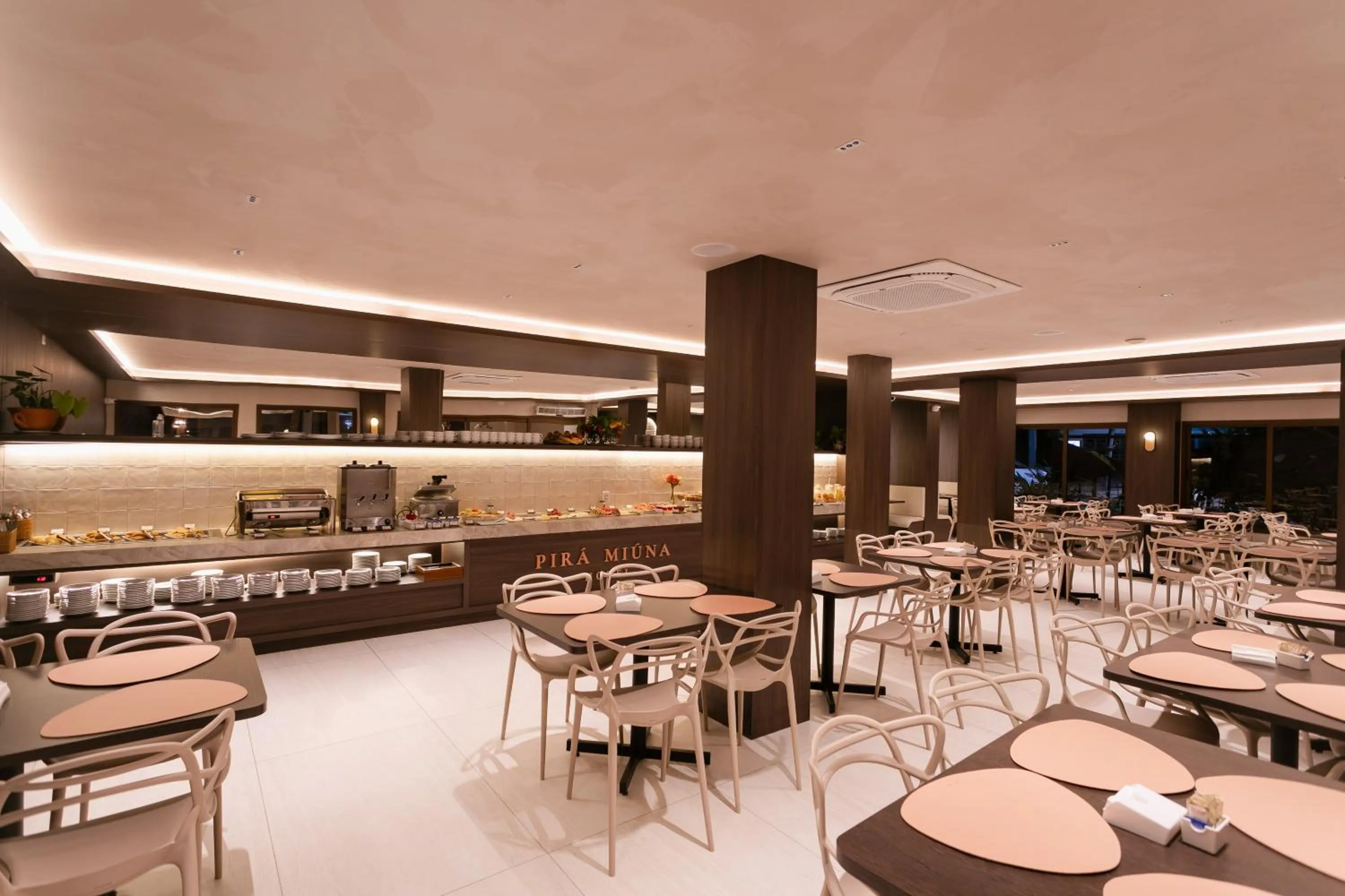 Breakfast in Hotel Pirá Miúna