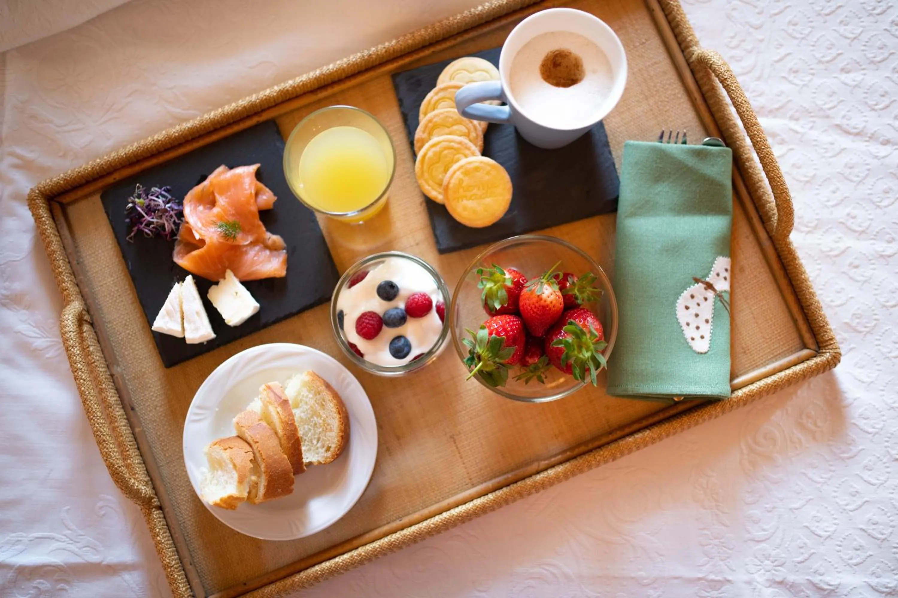 Buffet breakfast in B&B Casa Santa Lucia