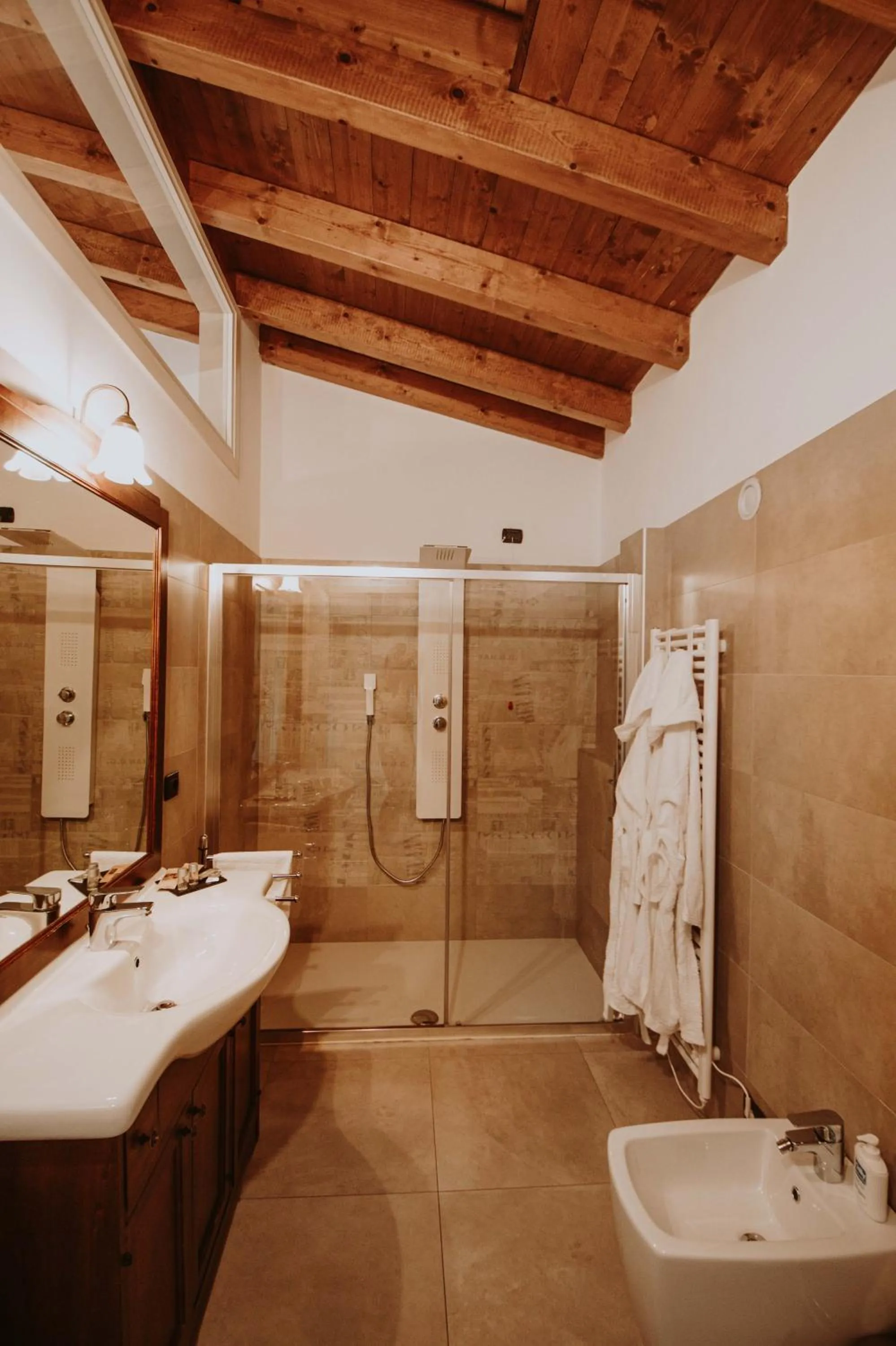 Bathroom in B&B Casa Santa Lucia