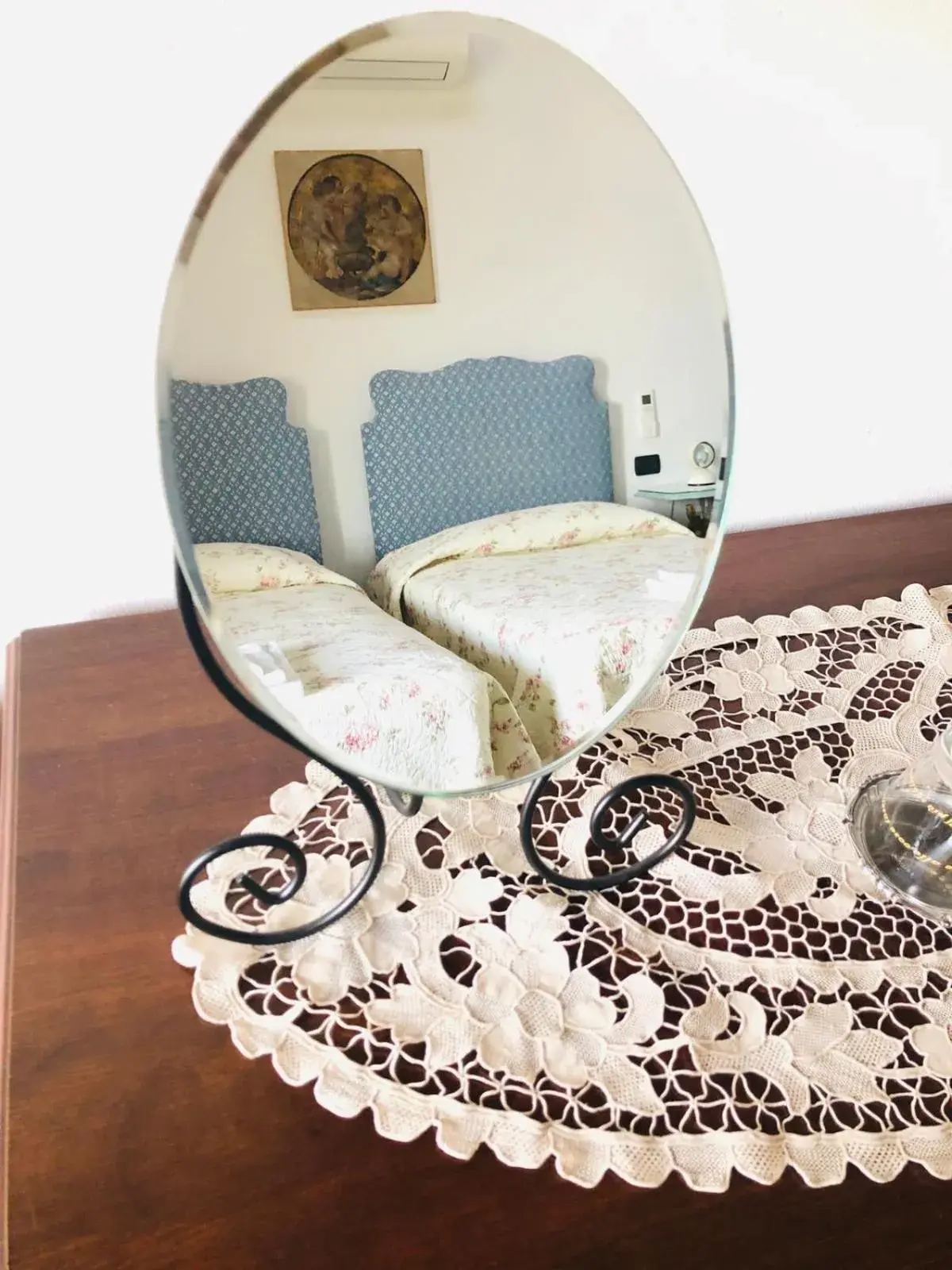 Deluxe Queen Room with Two Queen Beds - single occupancy in B&B Casa Santa Lucia Deluxe Queen Room with Two Queen Beds - single occupancy in B&B Casa Santa Lucia