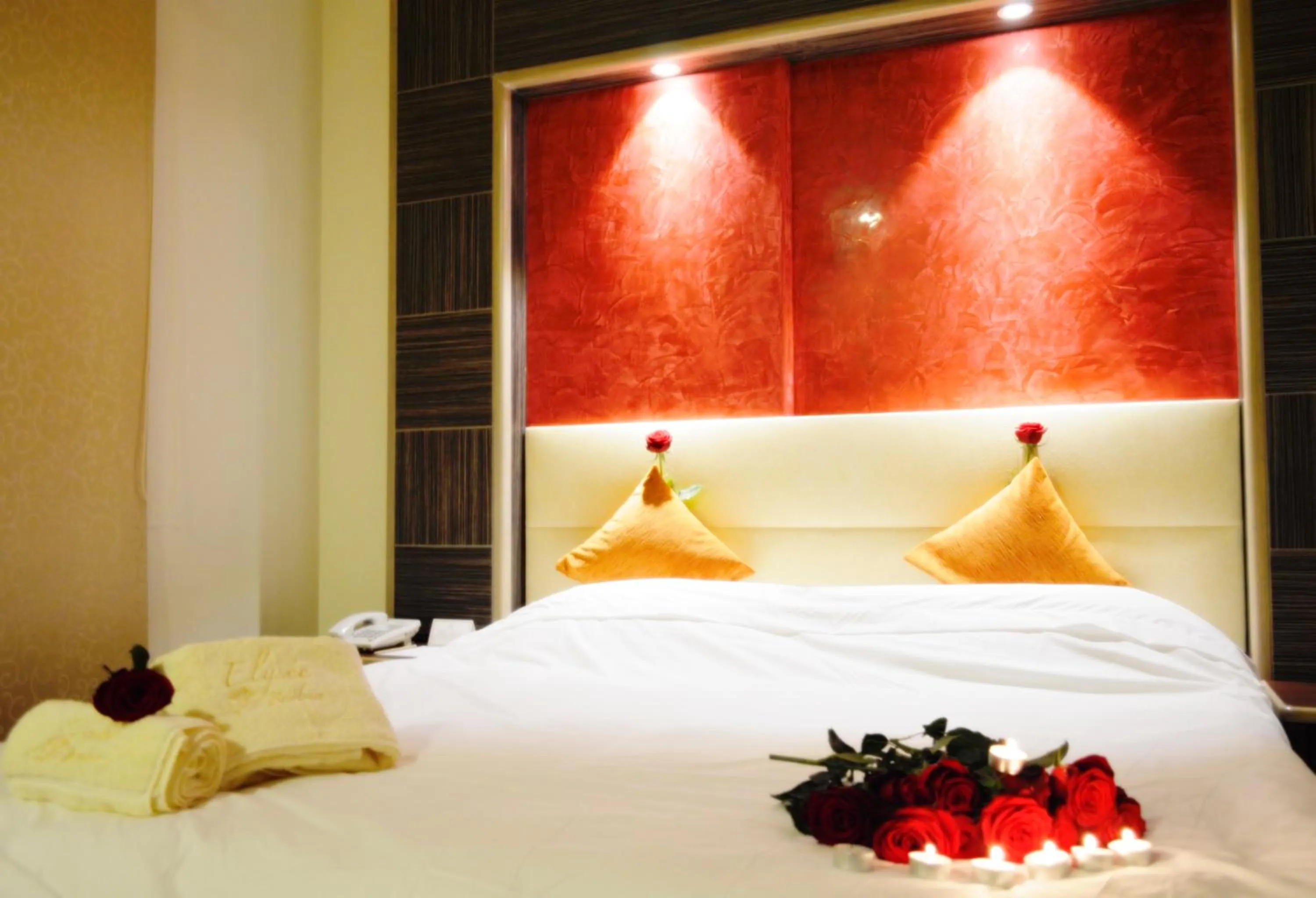 bunk bed, Bed in Elysee Residence