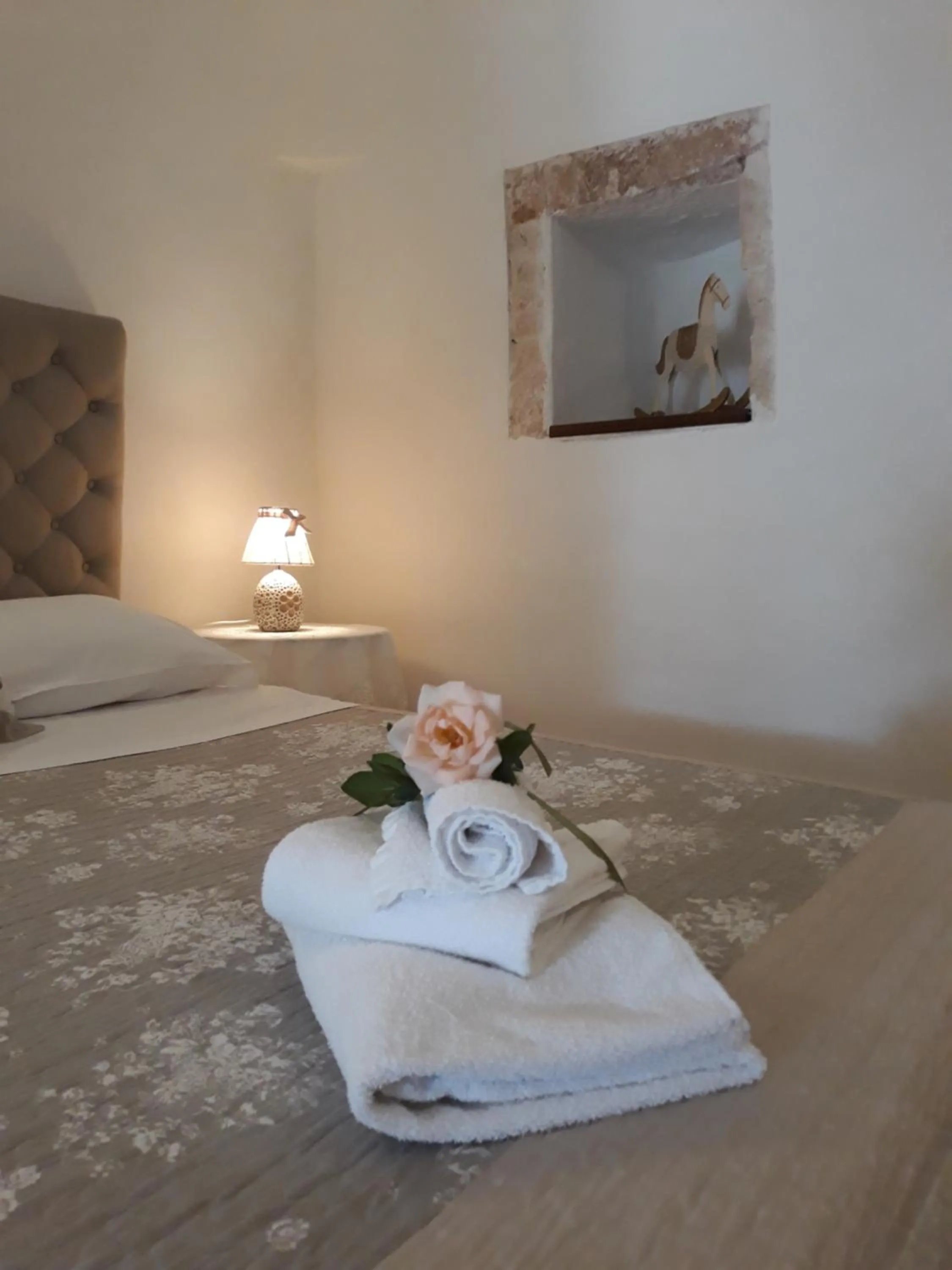 Decorative detail, Bed in Mirella Charming