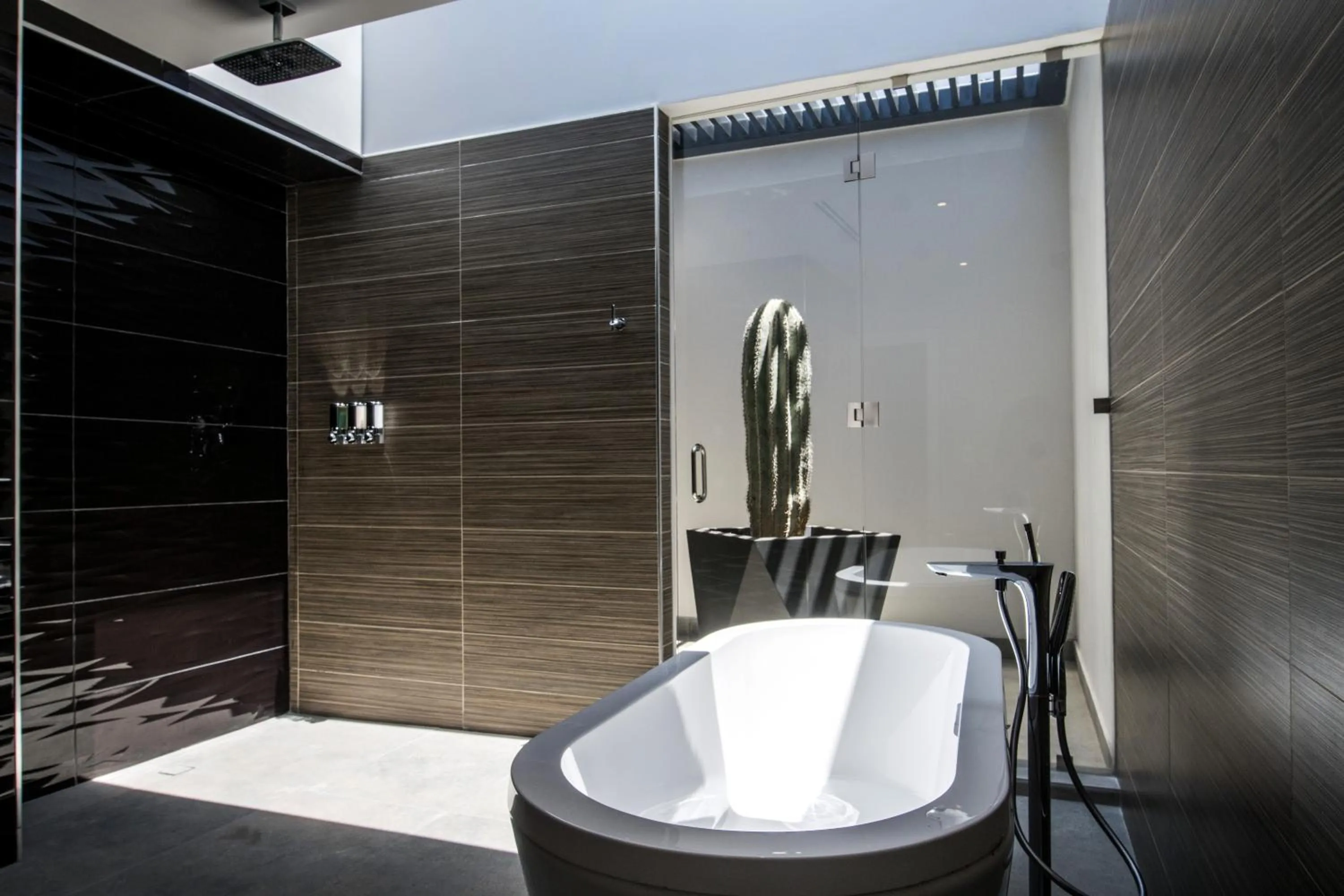 Hot Tub in Marsella 45