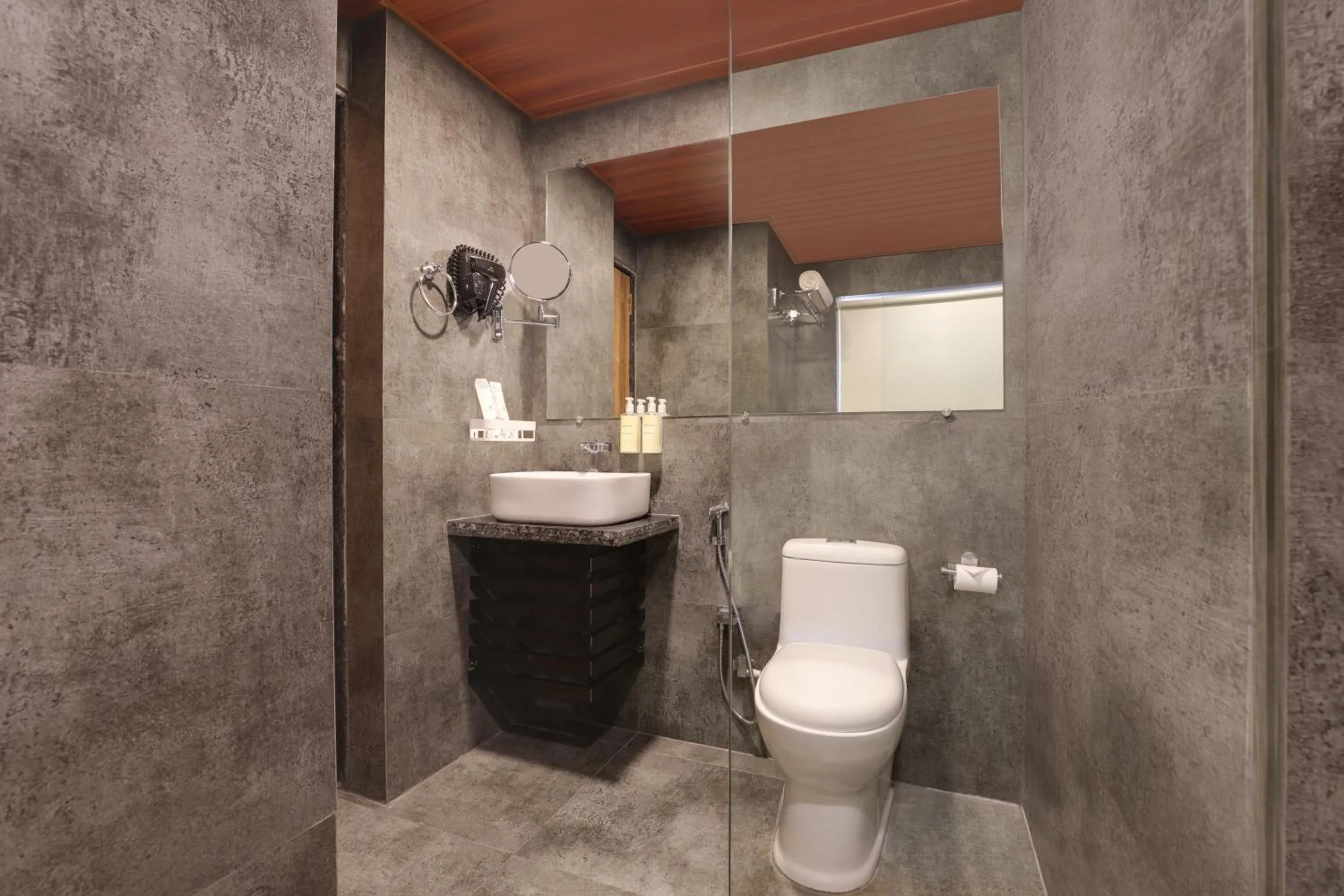 Bathroom in Lemon Tree Hotel, Dapoli