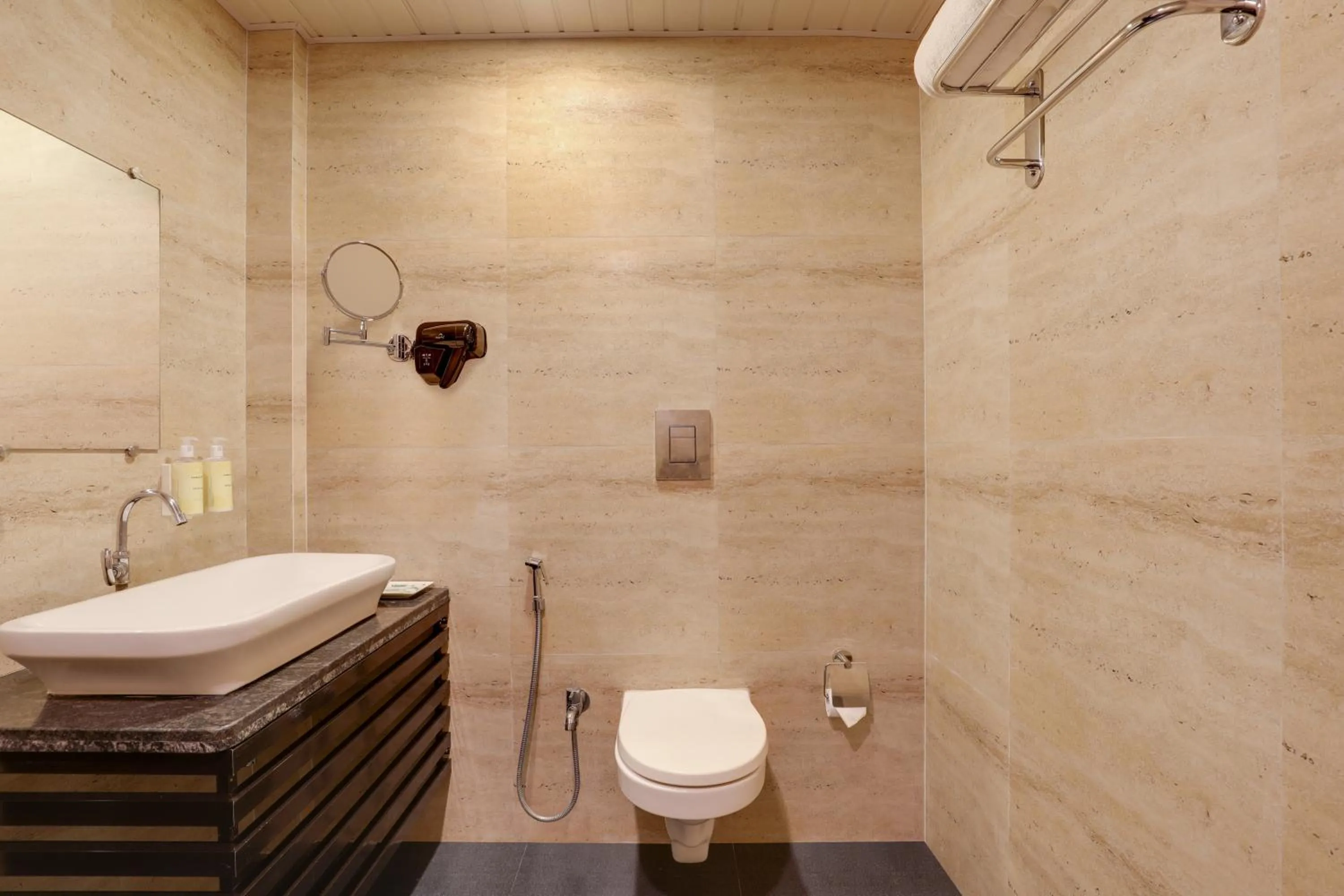 Bathroom in Lemon Tree Hotel, Dapoli