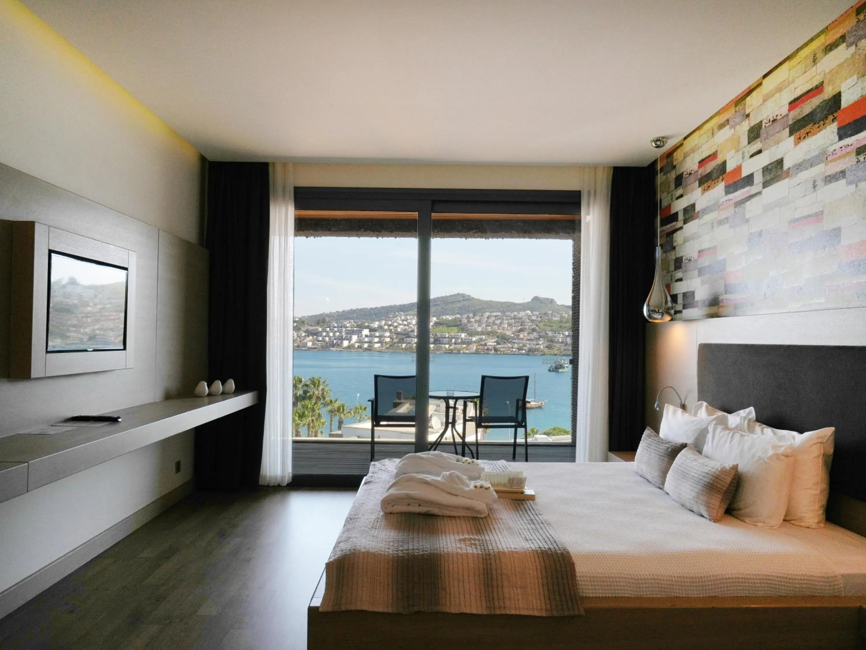 View (from property/room), Bed in Costa Farilya Special Class Hotel Bodrum