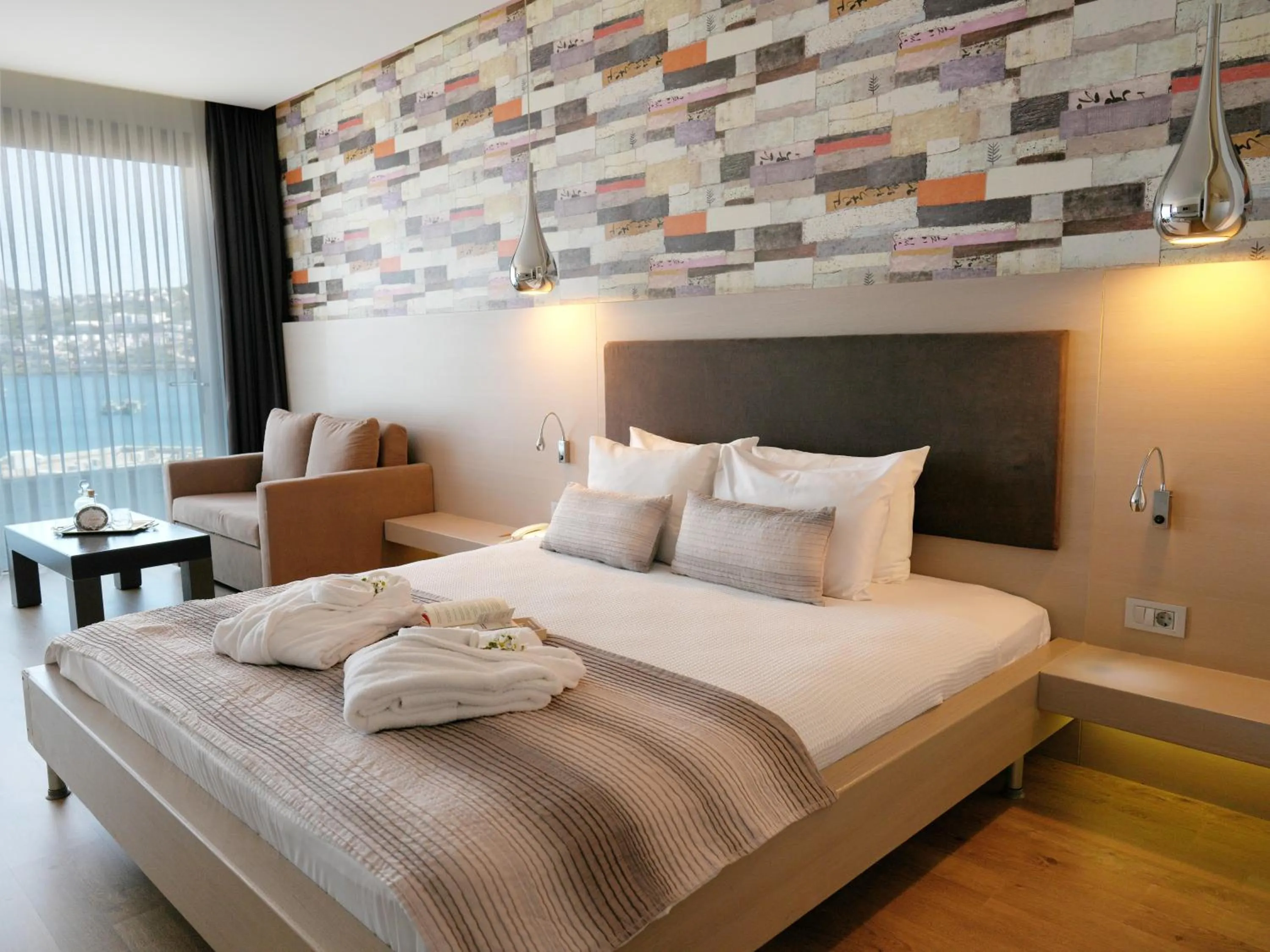 View (from property/room), Bed in Costa Farilya Special Class Hotel Bodrum