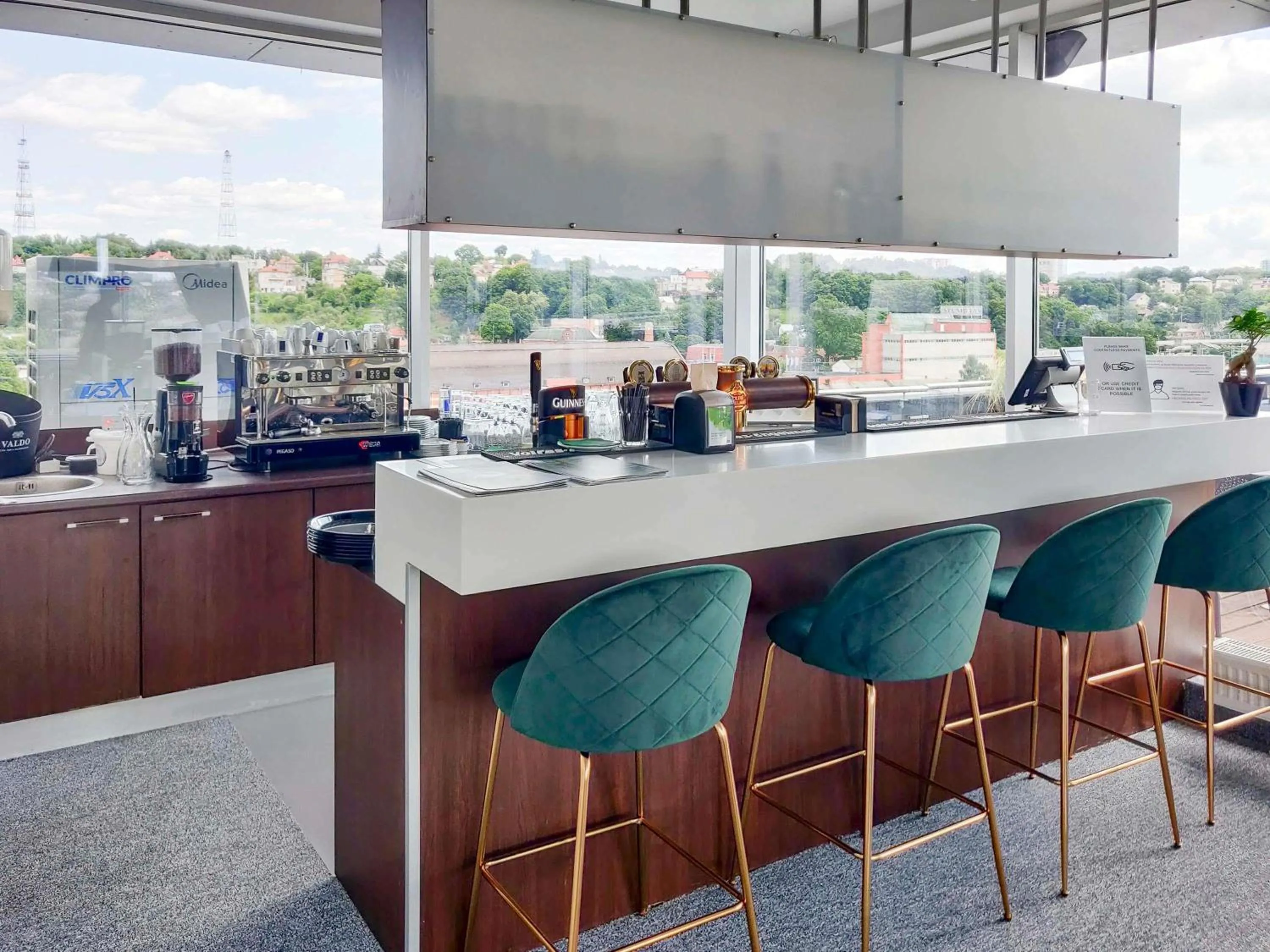 Restaurant/places to eat in IBIS Styles Kaunas Centre