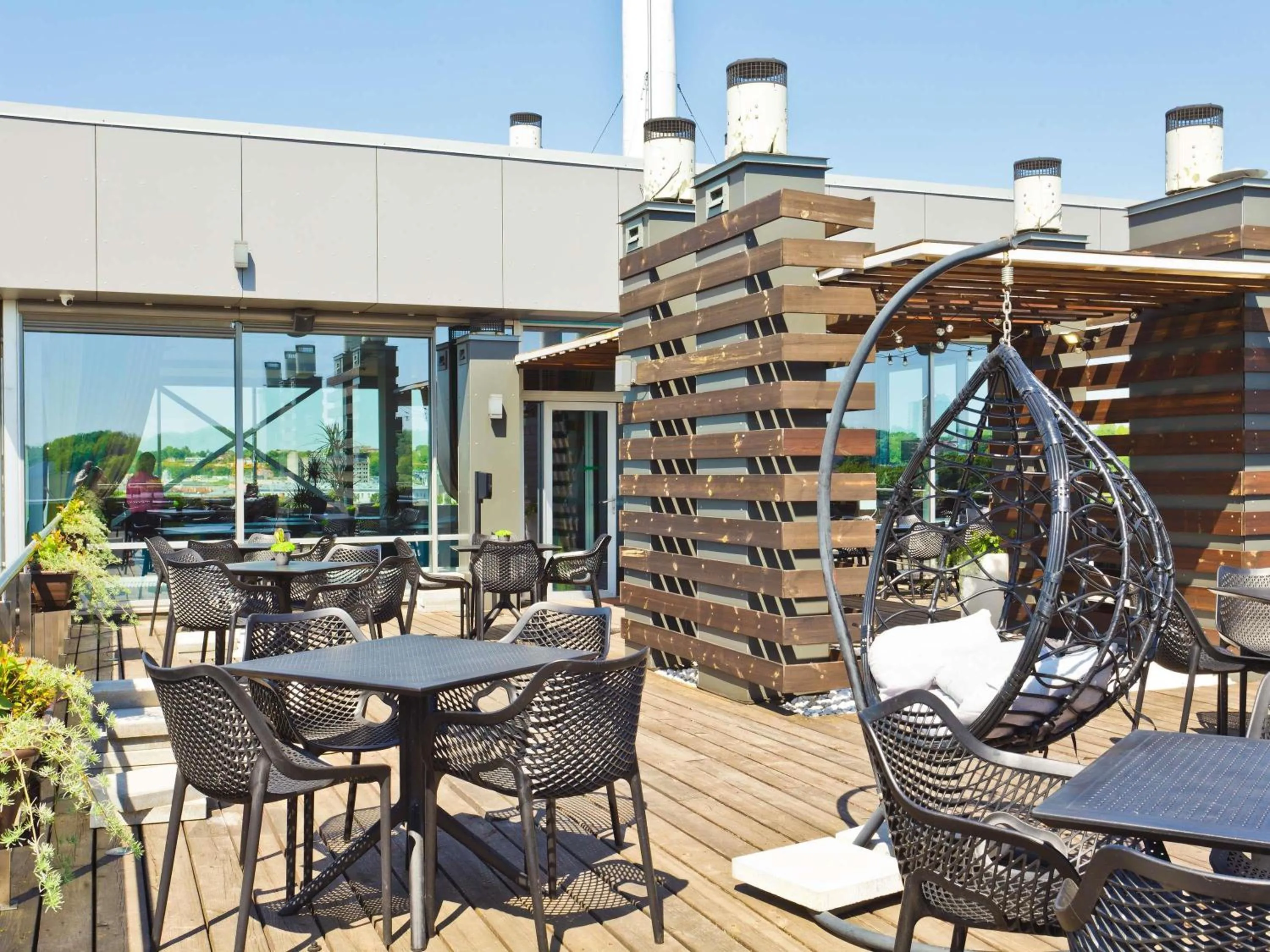 Restaurant/places to eat in IBIS Styles Kaunas Centre