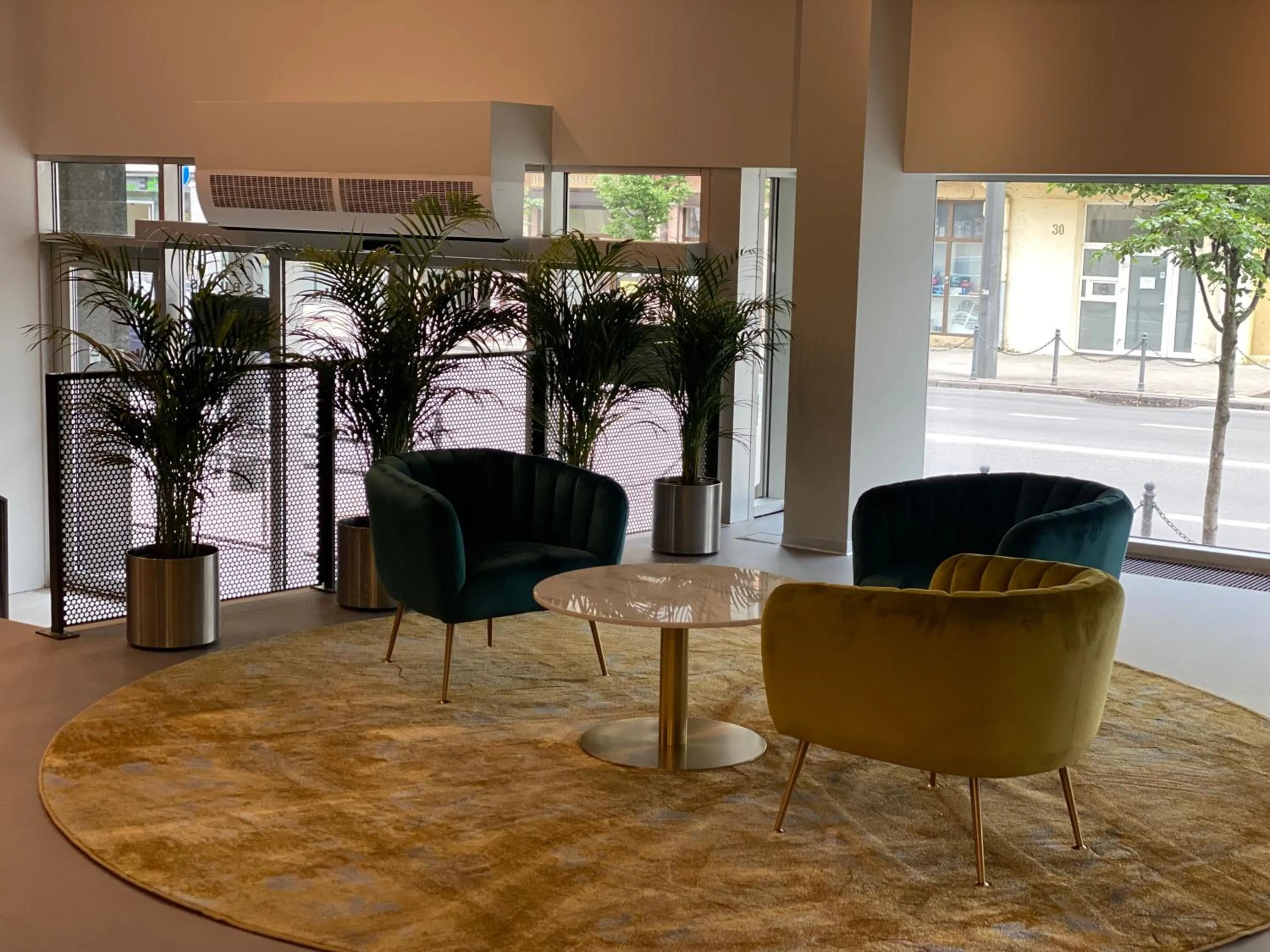 Lounge or bar in IBIS Styles Kaunas Centre