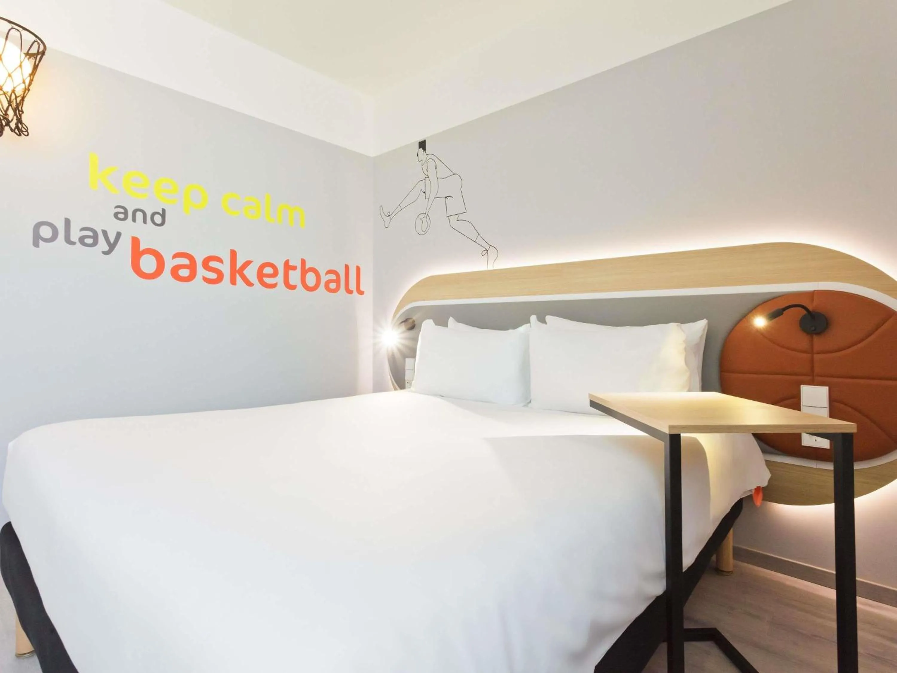 Bedroom, Bed in IBIS Styles Kaunas Centre