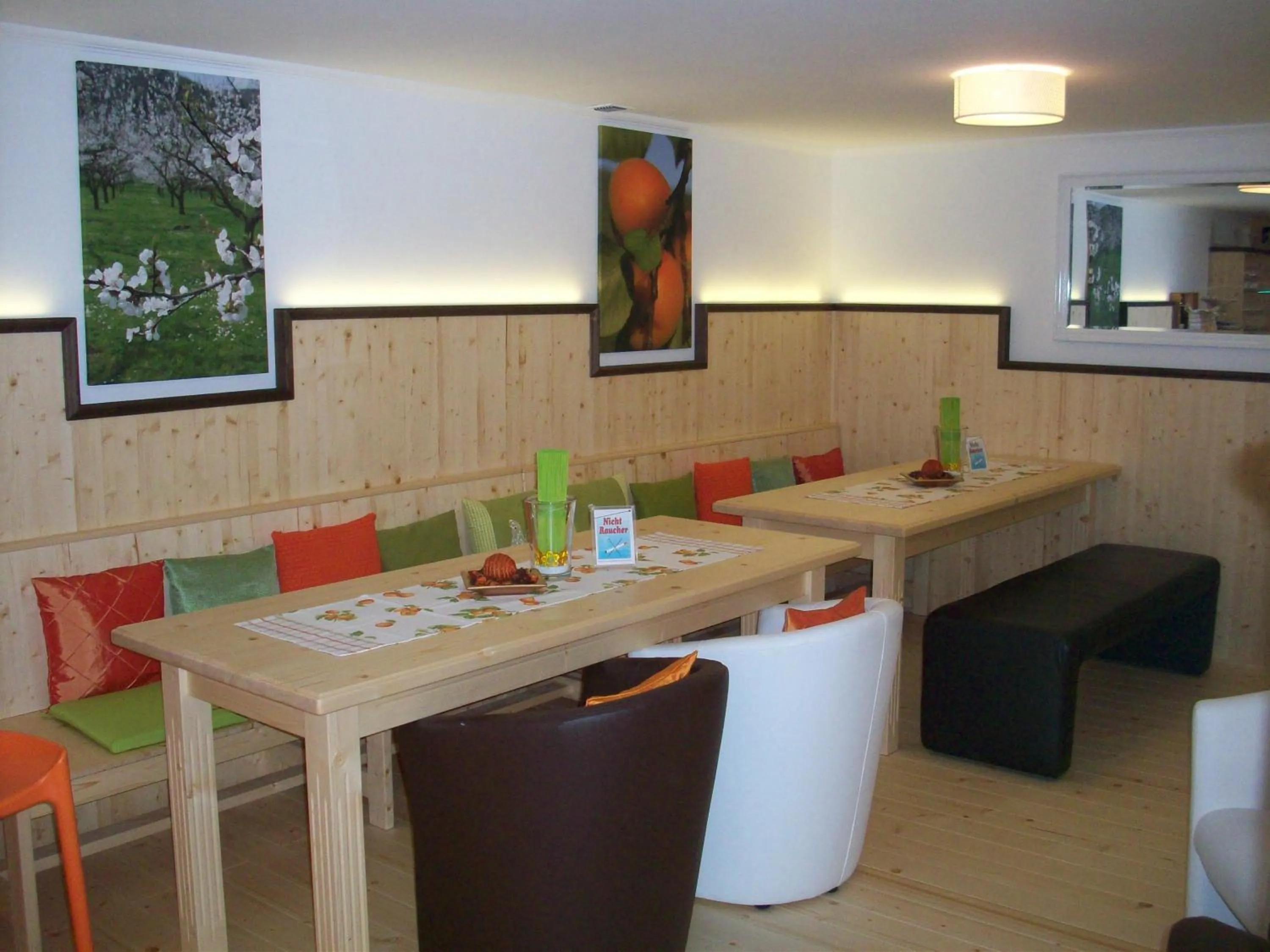 Restaurant/places to eat in Das WeinQuadrat - boutique stay