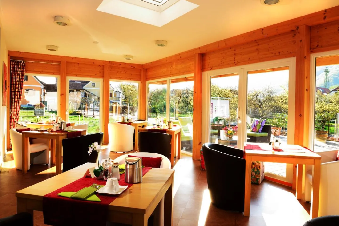 Restaurant/places to eat in Das WeinQuadrat - boutique stay