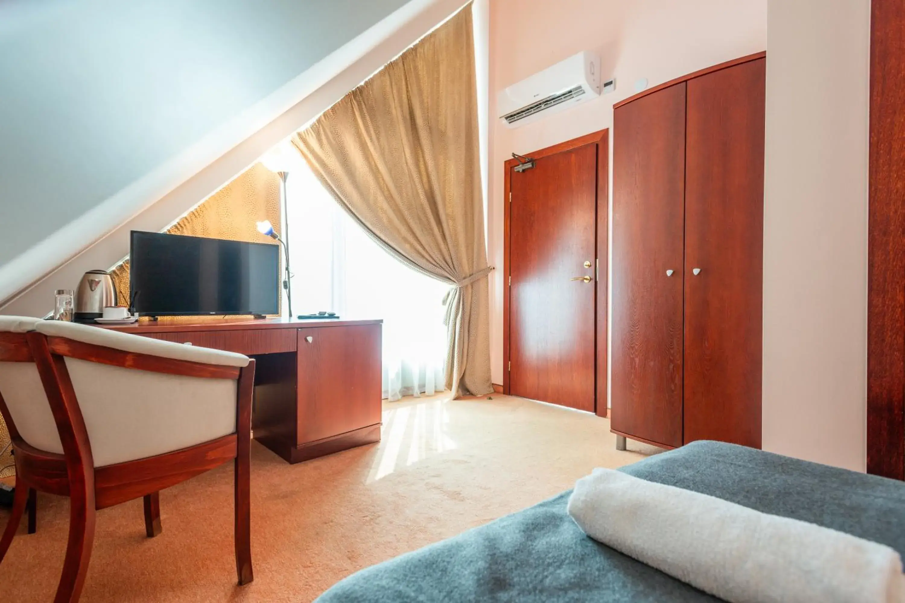 Single Room with Park View - single occupancy in Hotel Medūna Single Room with Park View - single occupancy in Hotel Medūna