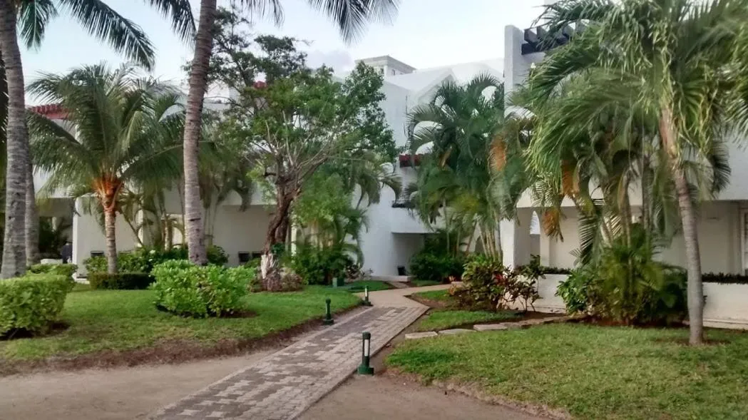 Garden in Sunset Marina Resort