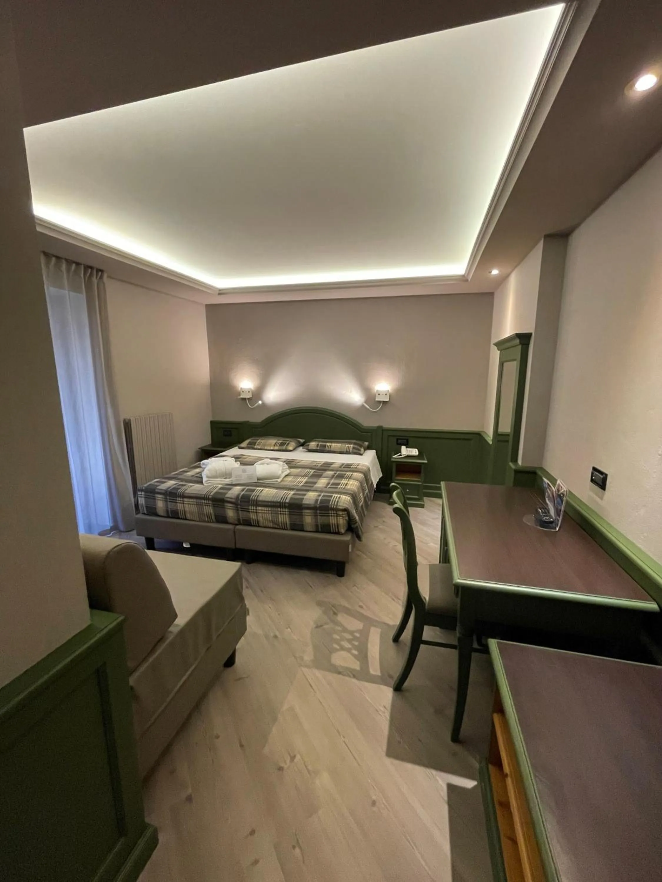 Bedroom, Bed in Hotel Isolabella Wellness