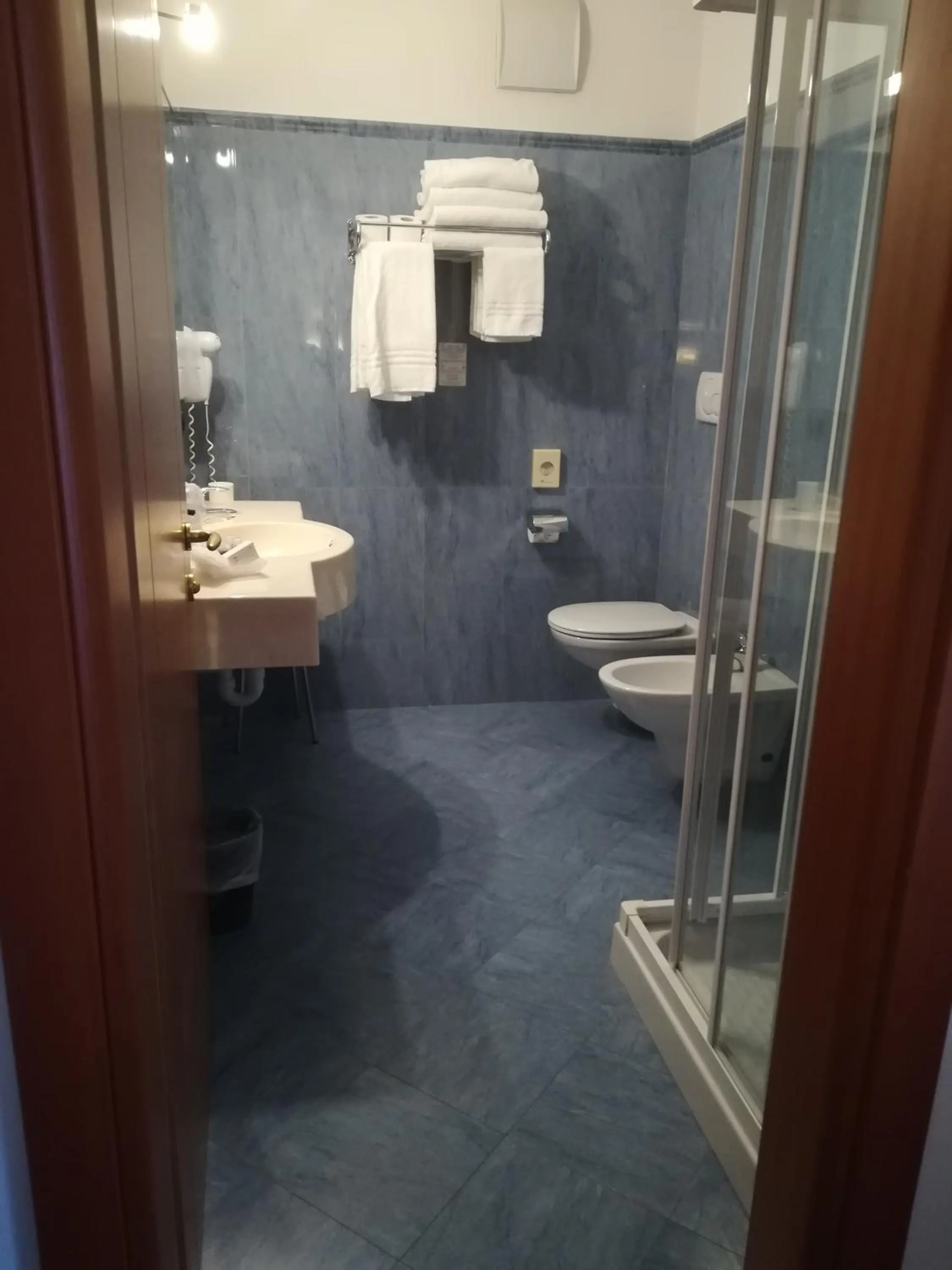 Shower in Hotel Isolabella Wellness