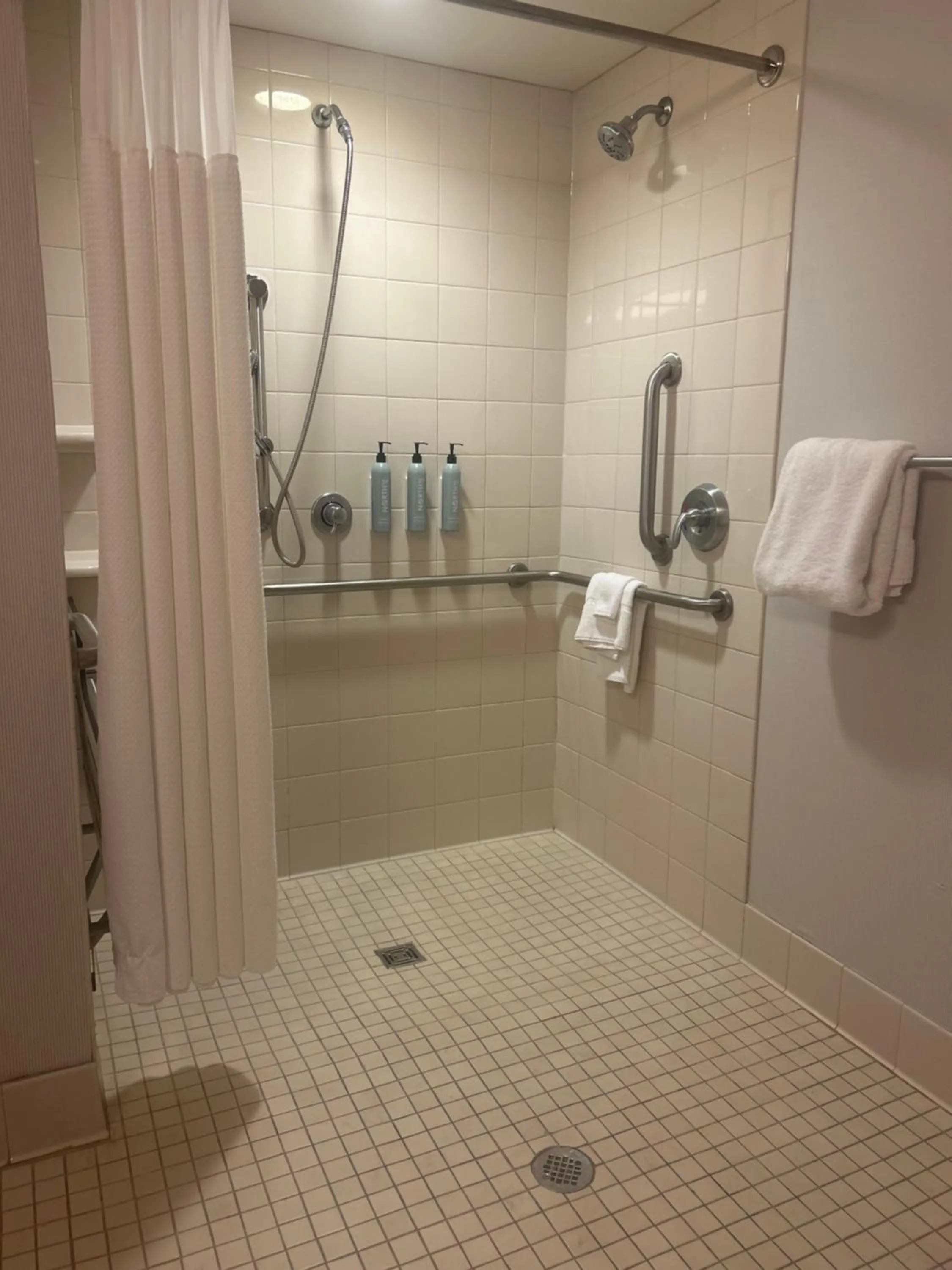 Bathroom in Courtyard Bethlehem Lehigh Valley/I-78