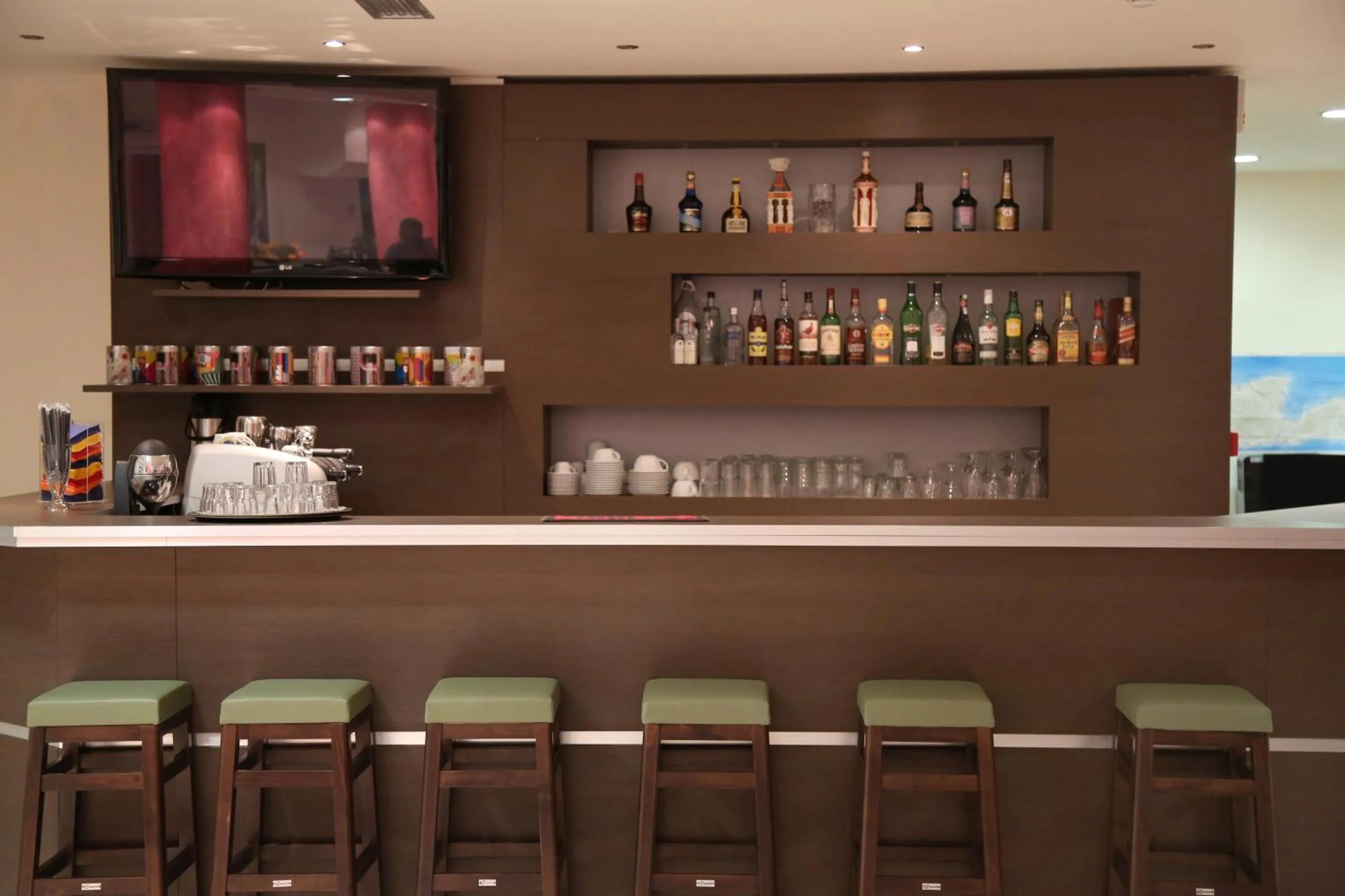 Lounge or bar in Hotel Sea Breeze