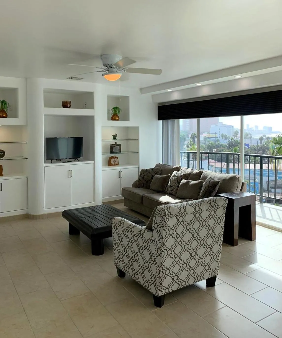 Living room in Rosarito Inn