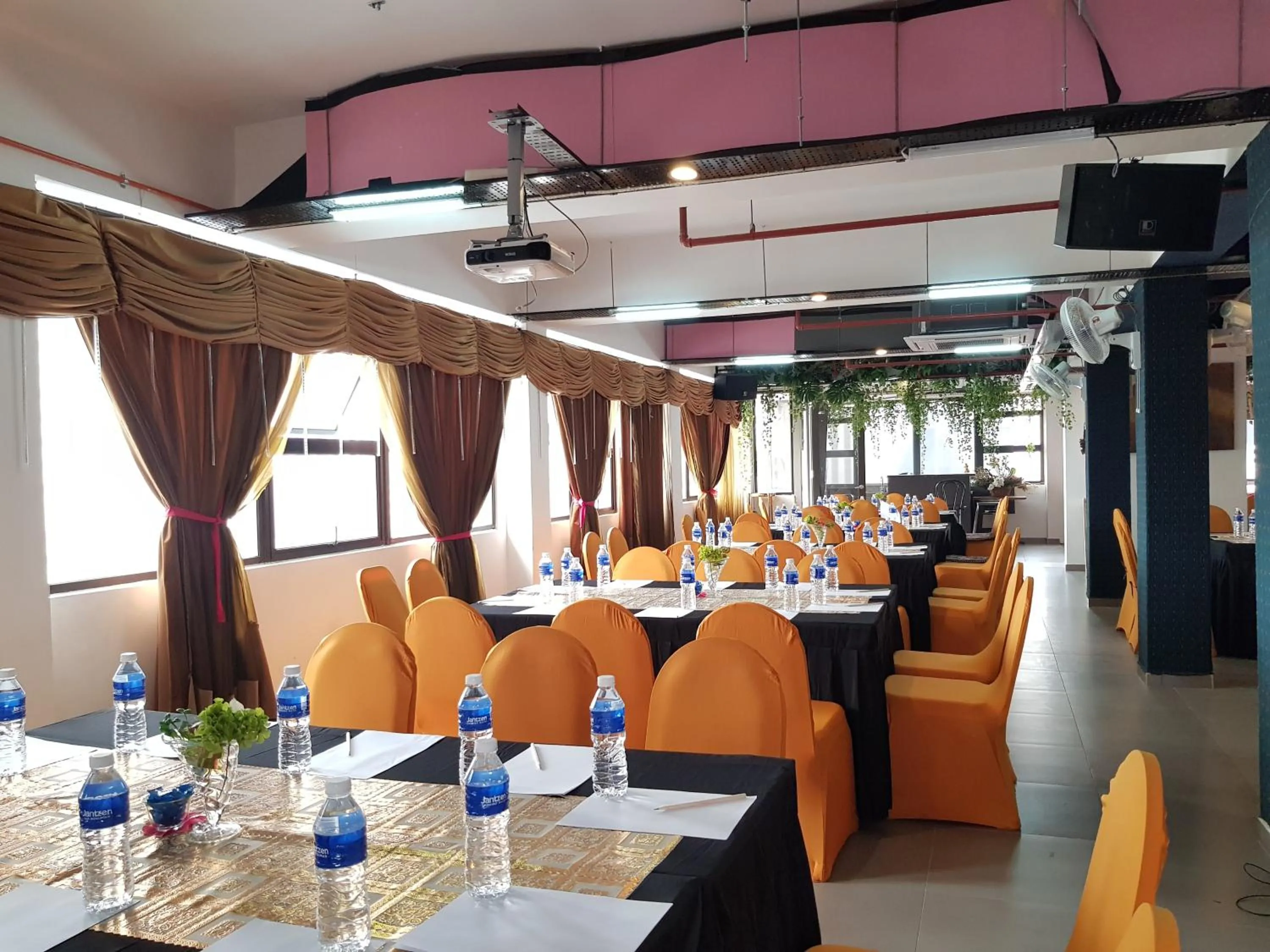 Meeting/conference room in Leo Palace Hotel New Wing, WTC Kuala Lumpur