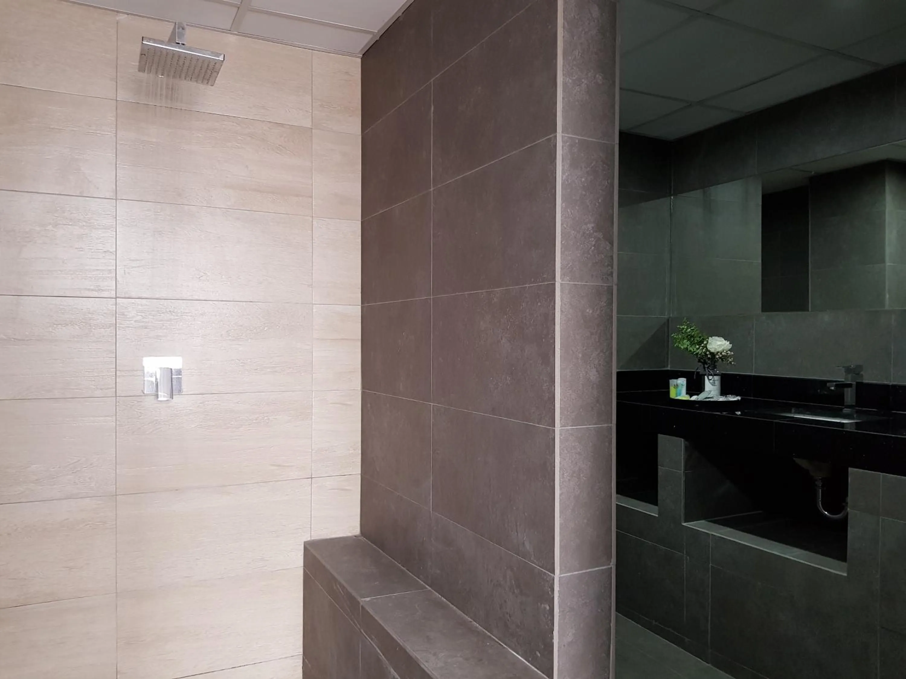 Bathroom in Leo Palace Hotel New Wing, WTC Kuala Lumpur