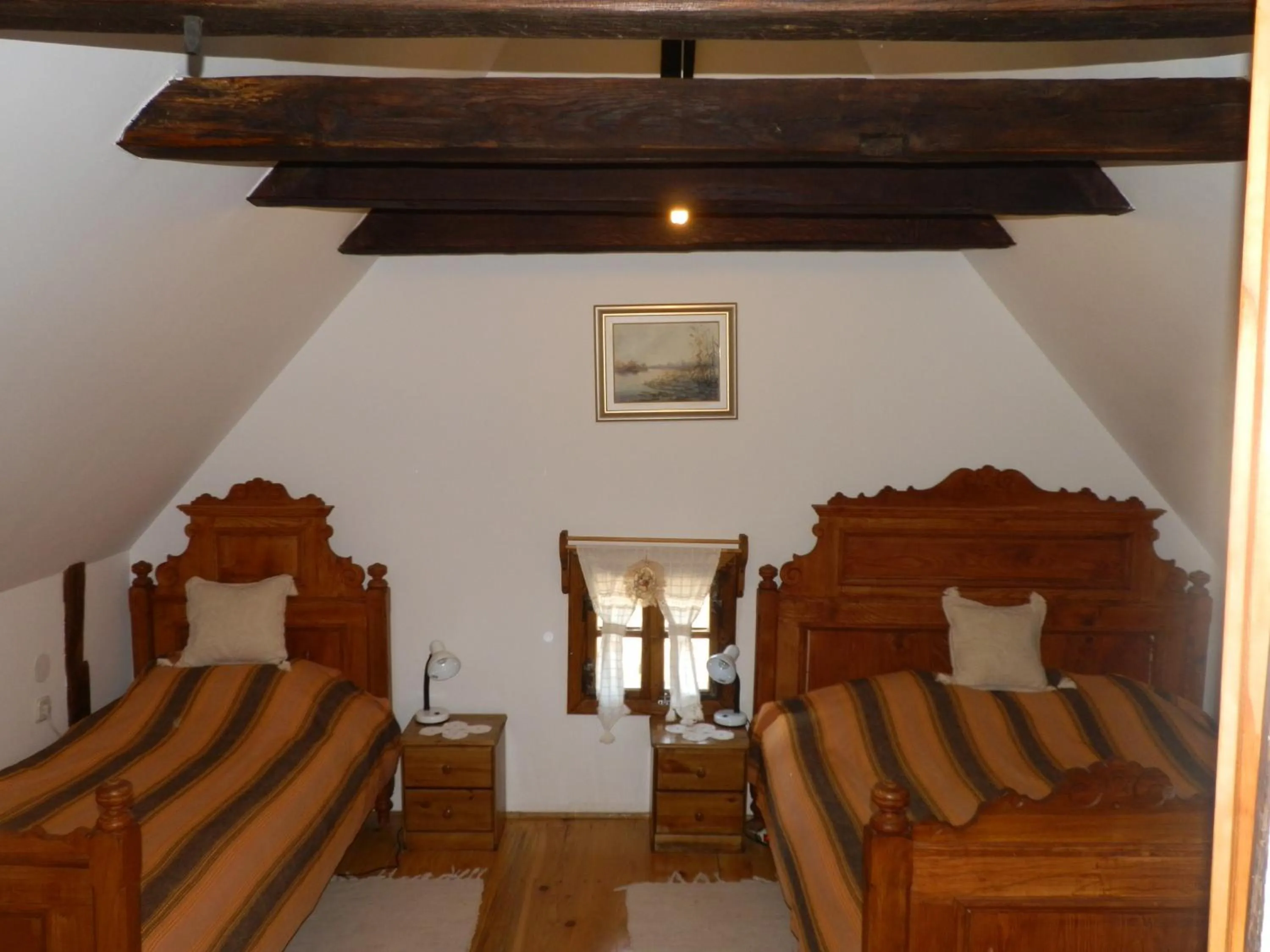 Bed in Tradicije Cigoc