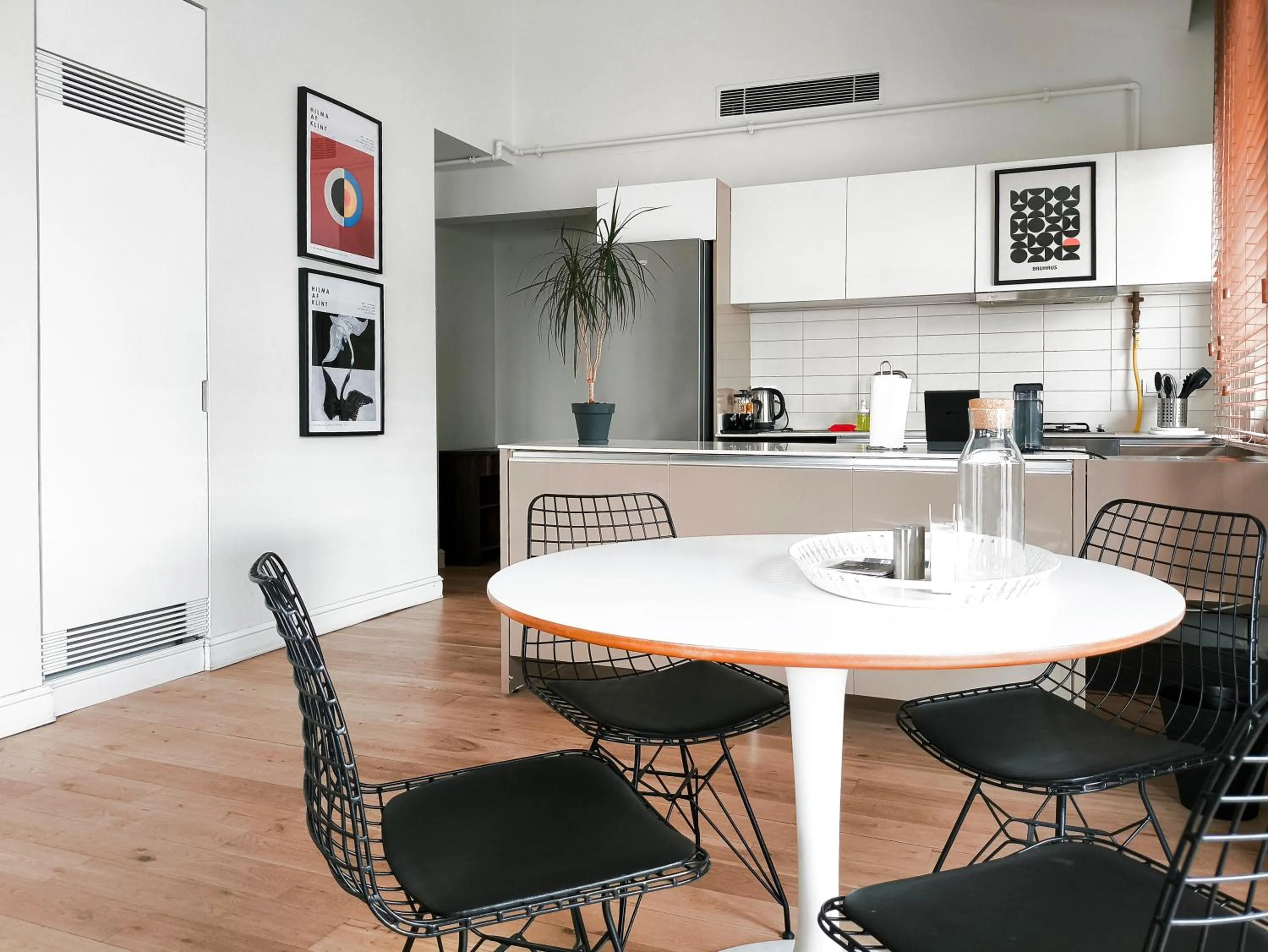 Dining area in GALATA M84