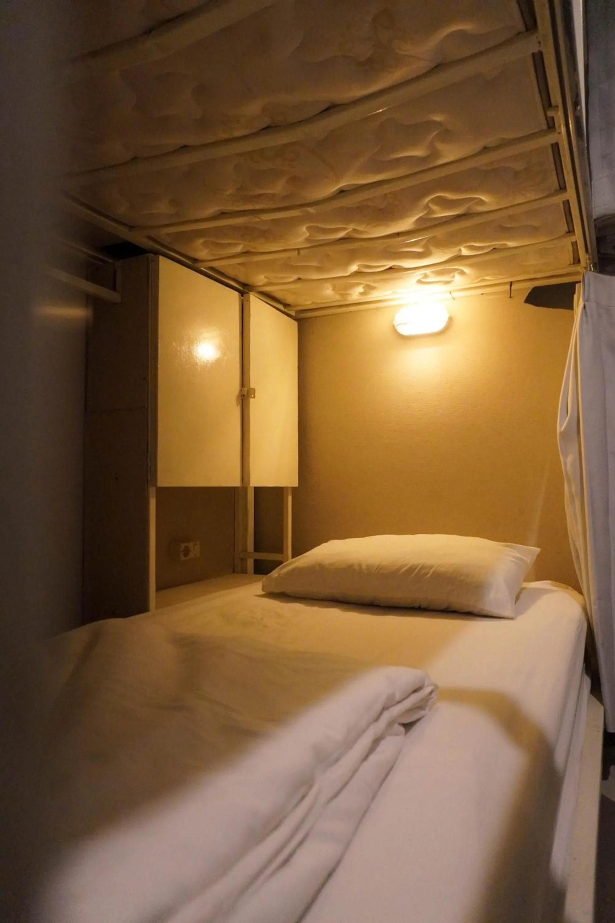 Bed in Dream CoWork Hotel