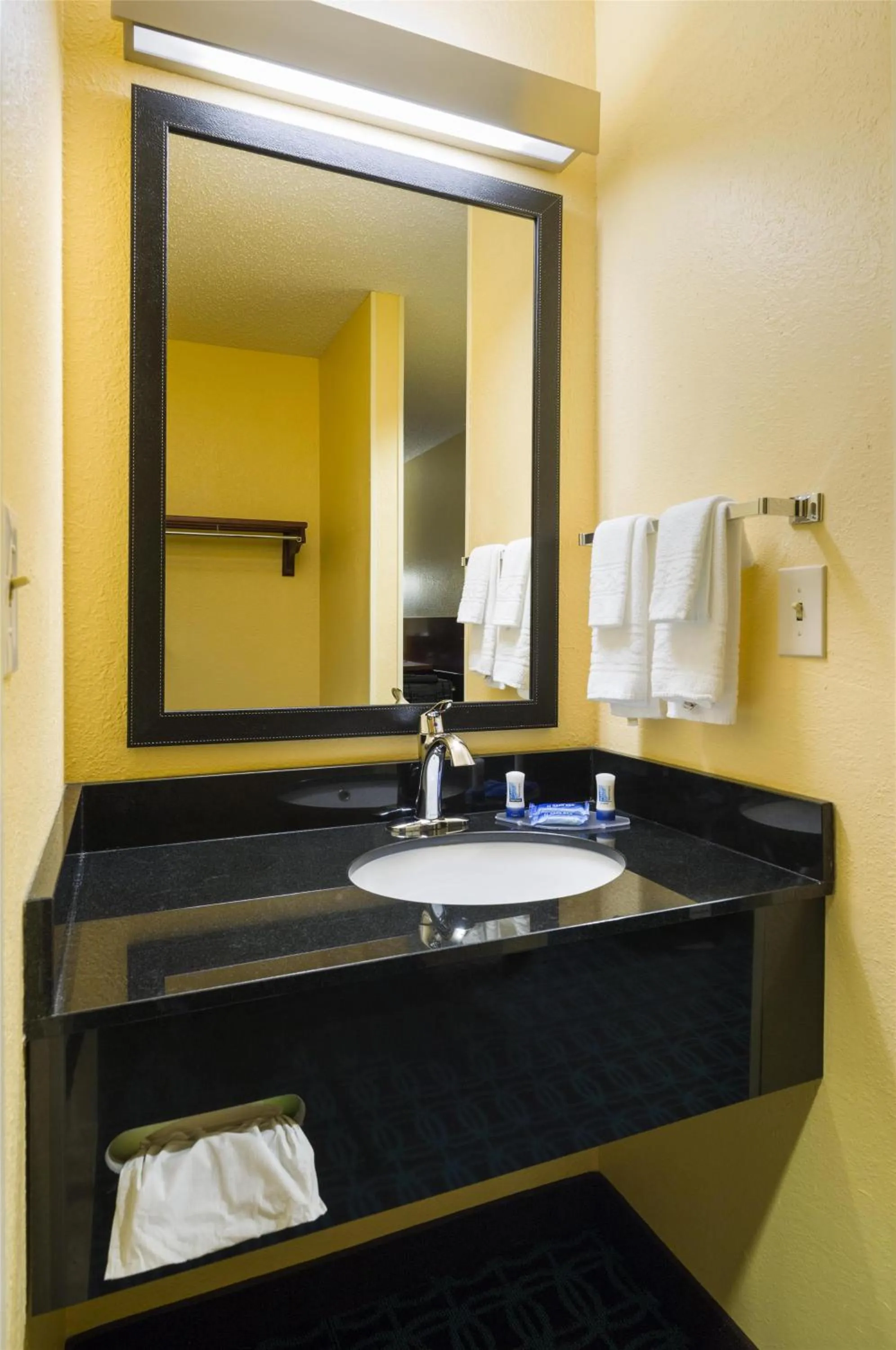 Bathroom in Best Western Allentown Bethlehem Lehigh Valley Inn & Suites