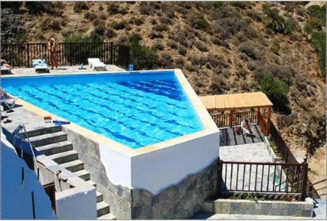 Day in Sunlight Hotel