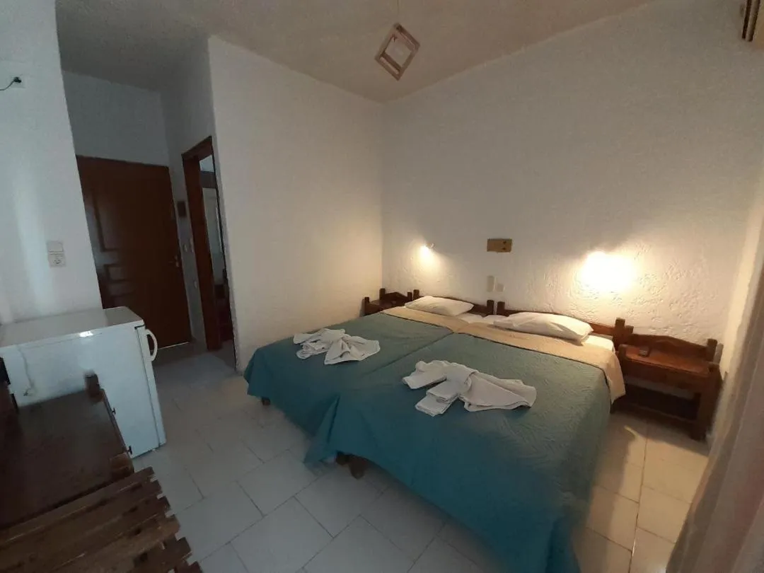 Bedroom in Sunlight Hotel